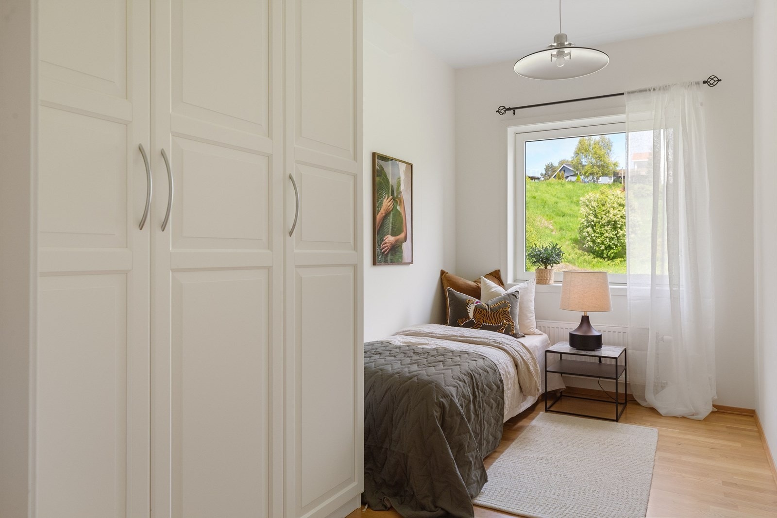 Det andre rommet passer fint som barnerom, kontor eller gjesterom. Galleribilde