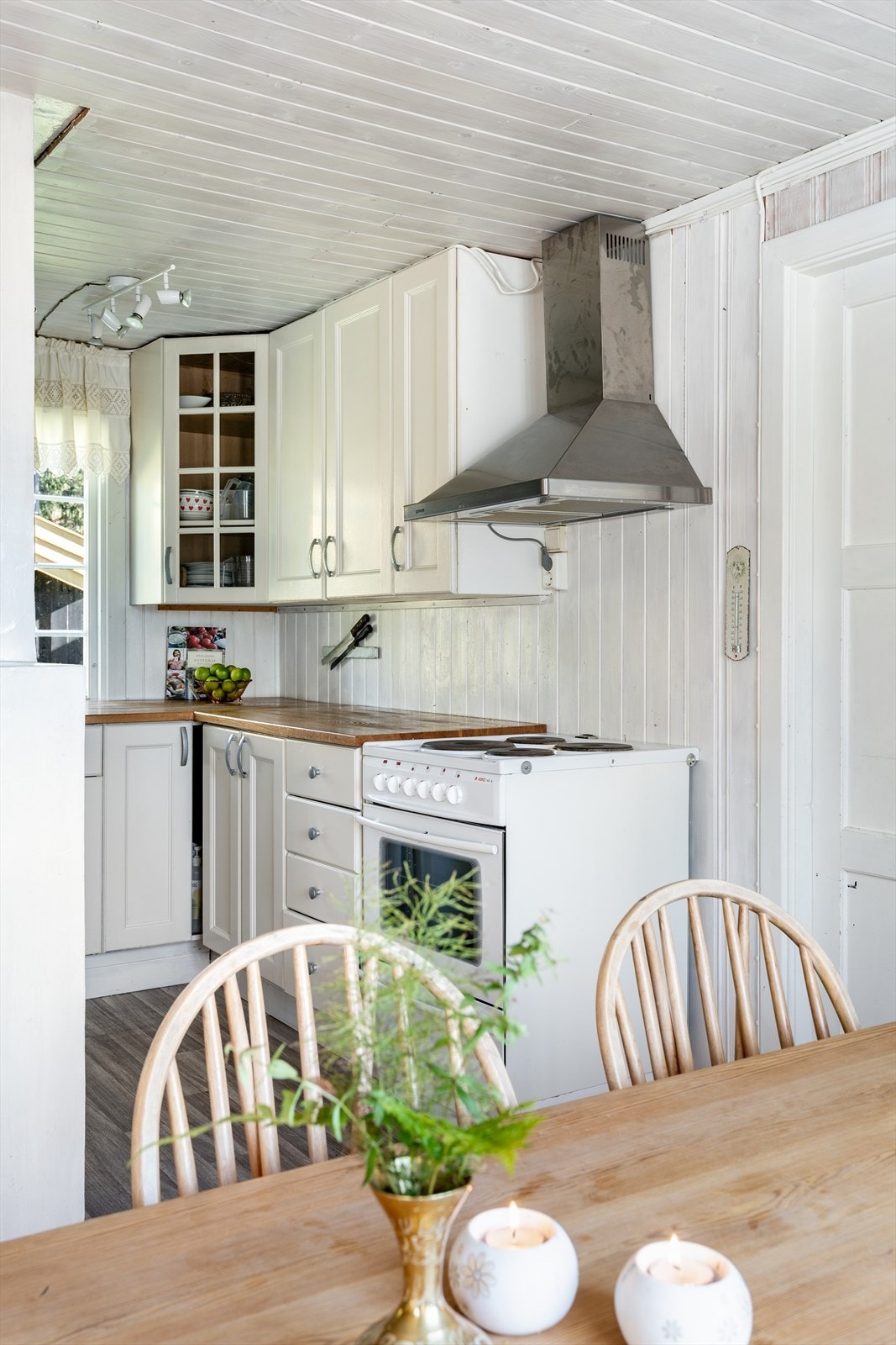 Kjøkkenet er oppgradert i 2012. Galleribilde