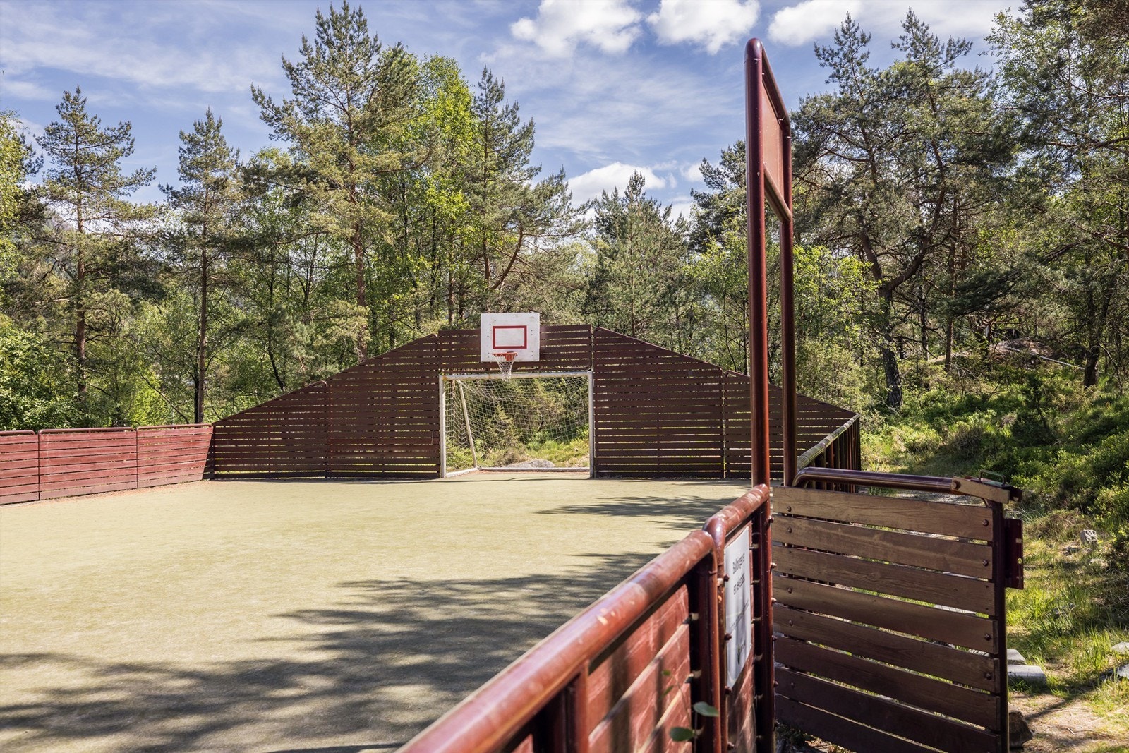 Binge i nærheten Galleribilde