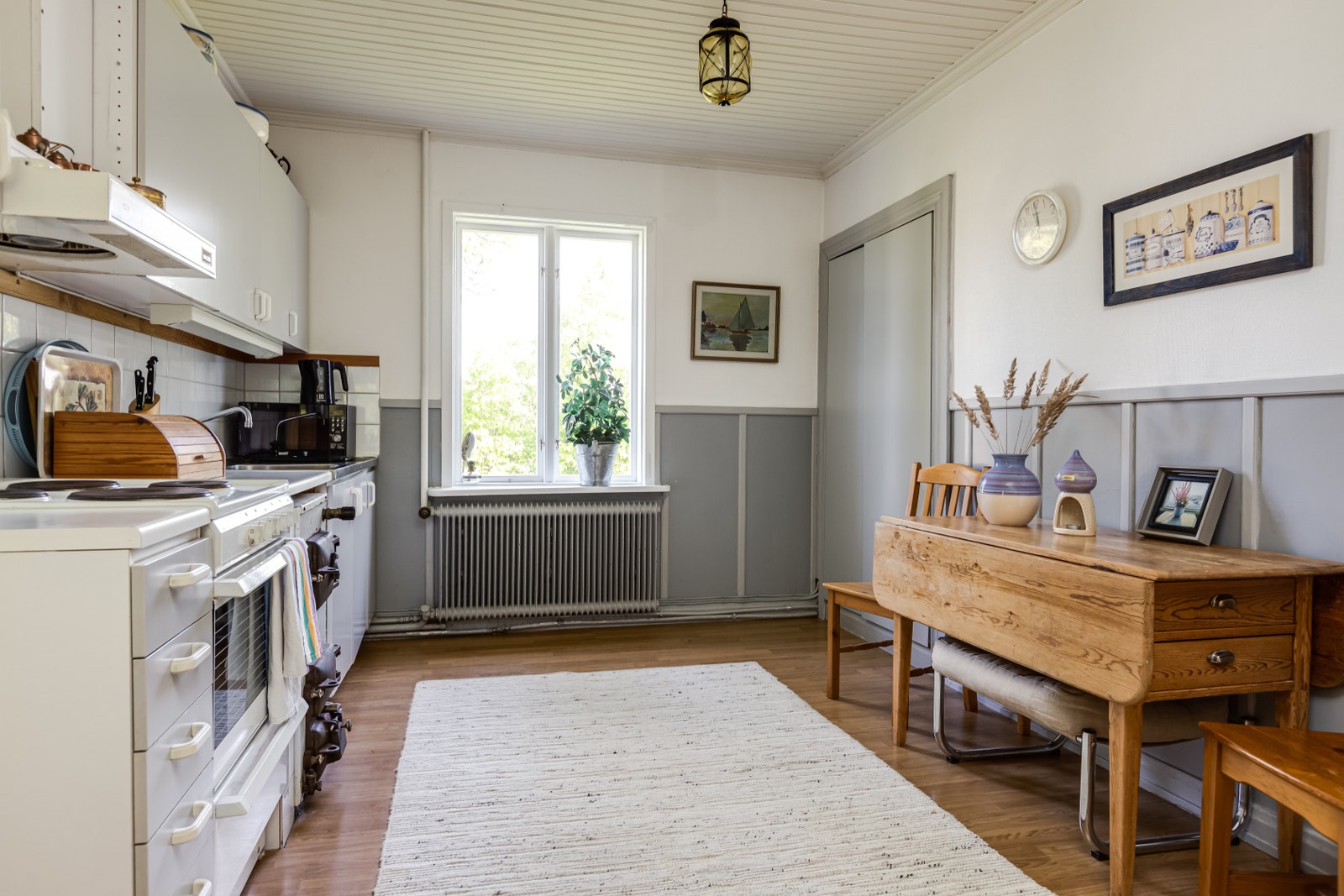 Kök i gårdshuset Galleribilde