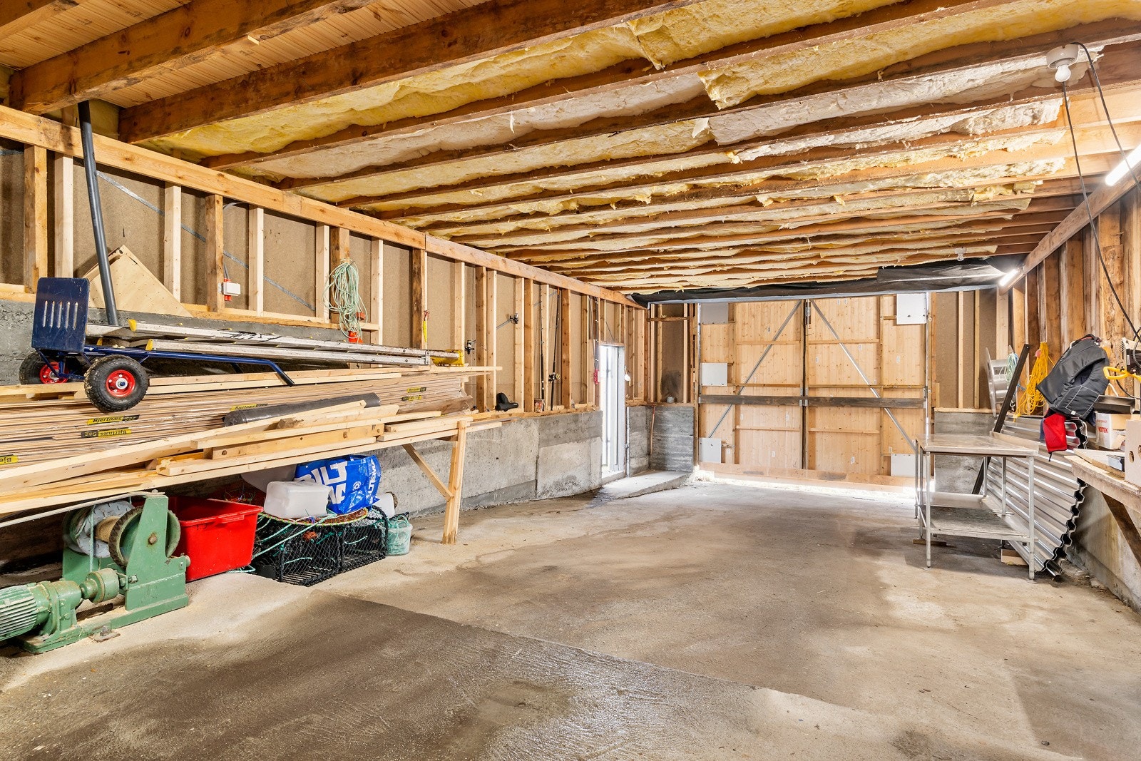 Det er god plass til oppbevaring av båt. Galleribilde