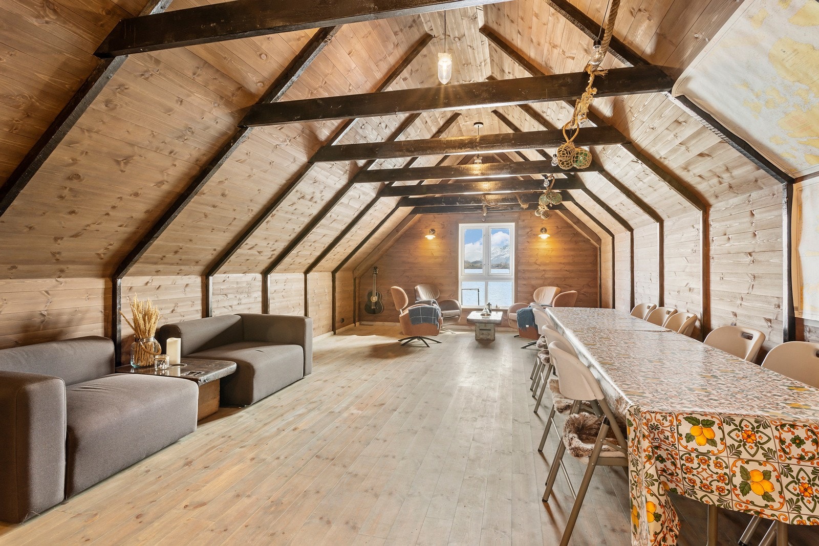 Her kan man ha konfirmasjoner, sammenkomster og furtebu. Galleribilde