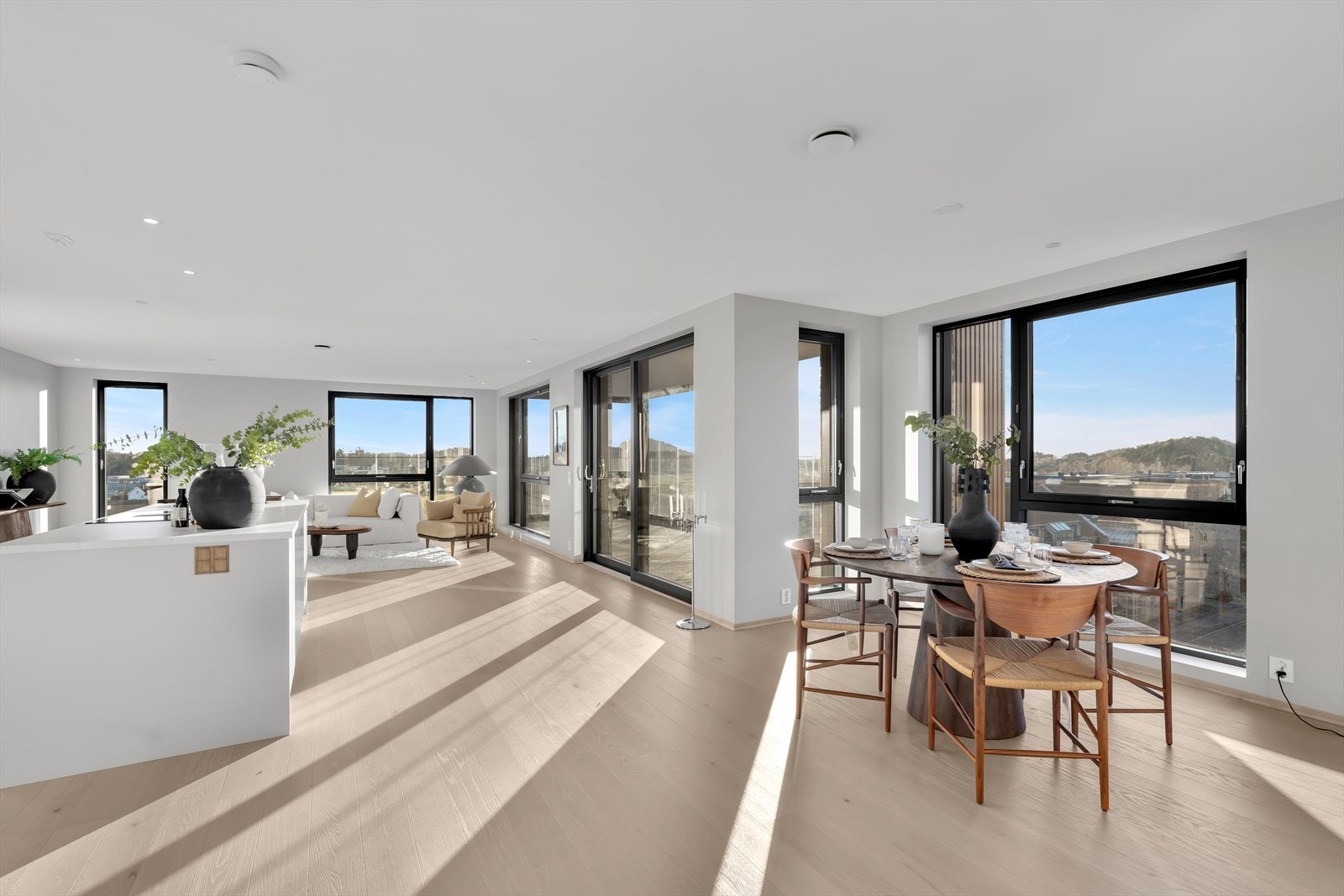 Eiendomsmegler Norge v/ Jon A Røsstad presenterer Rådhusveien 40 (C601) Galleribilde