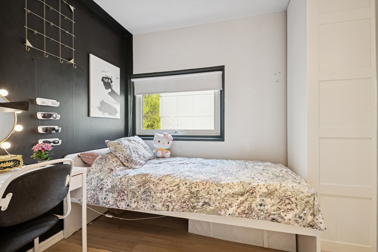 Soverom 3 med garderobe Galleribilde