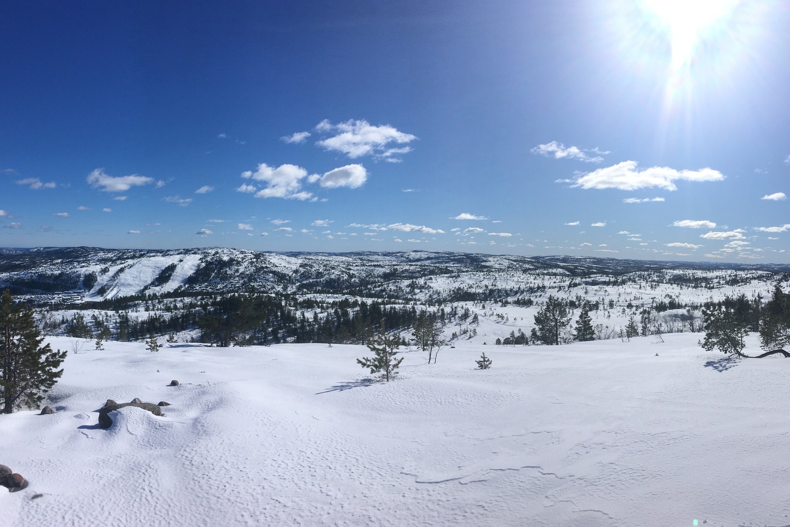 Eventyrlig utsikt fra toppen av Gatuefallheia Galleribilde
