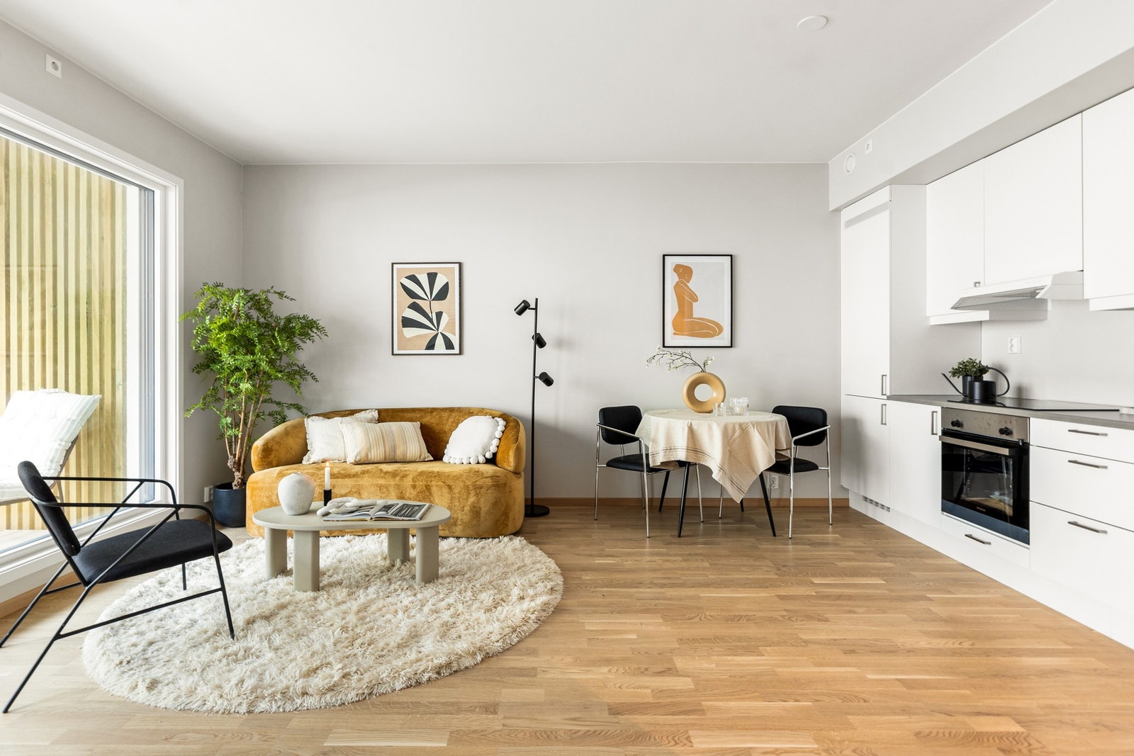 Den sosiale sonen er perfekt for både hverdagsliv og sammenkomster. Galleribilde