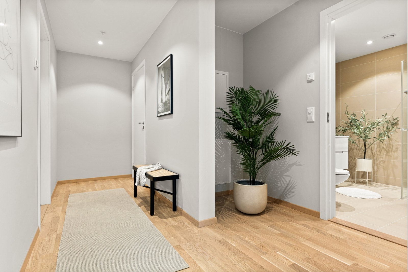 Boligen passer perfekt for førstegangskjøpere, pendlere eller deg som bare ønsker deg en moderne og bekymringsfri bolig i et stadig mer populært område. Galleribilde