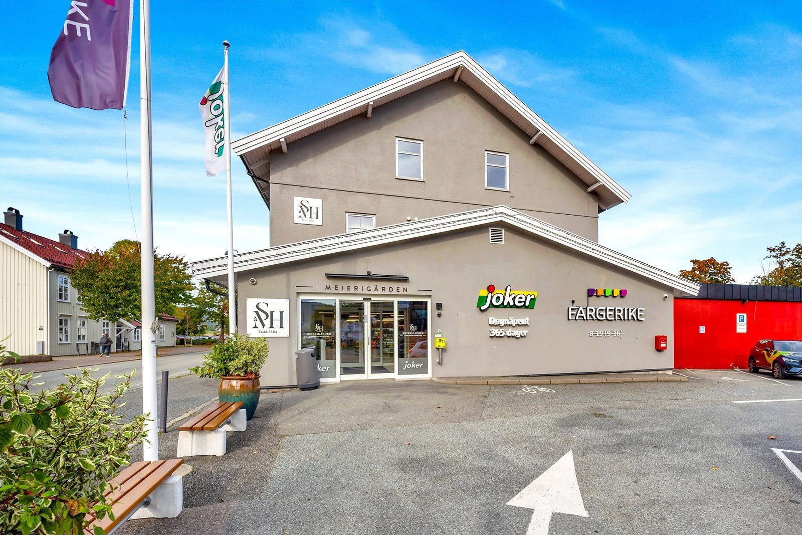 Døgnåpen Joker ligger kun en kort spasertur fra døren, og gjør handlingen lettvint i hverdagen. Galleribilde