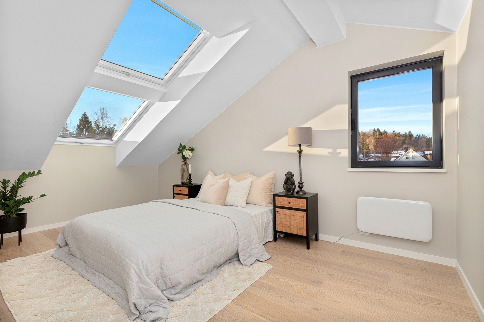 Ett av 4 soverom, dette i 3. etasje Galleribilde