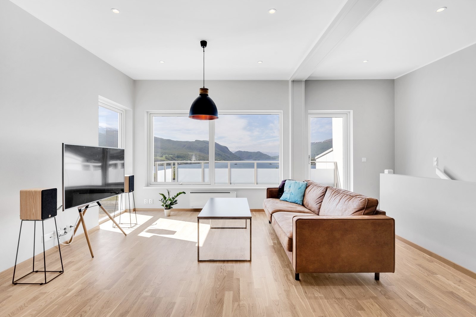 Velkommen til Fagertoppen 48 presentert av Øyvind Dypvik v/ Garanti Eiendomsmegling Galleribilde