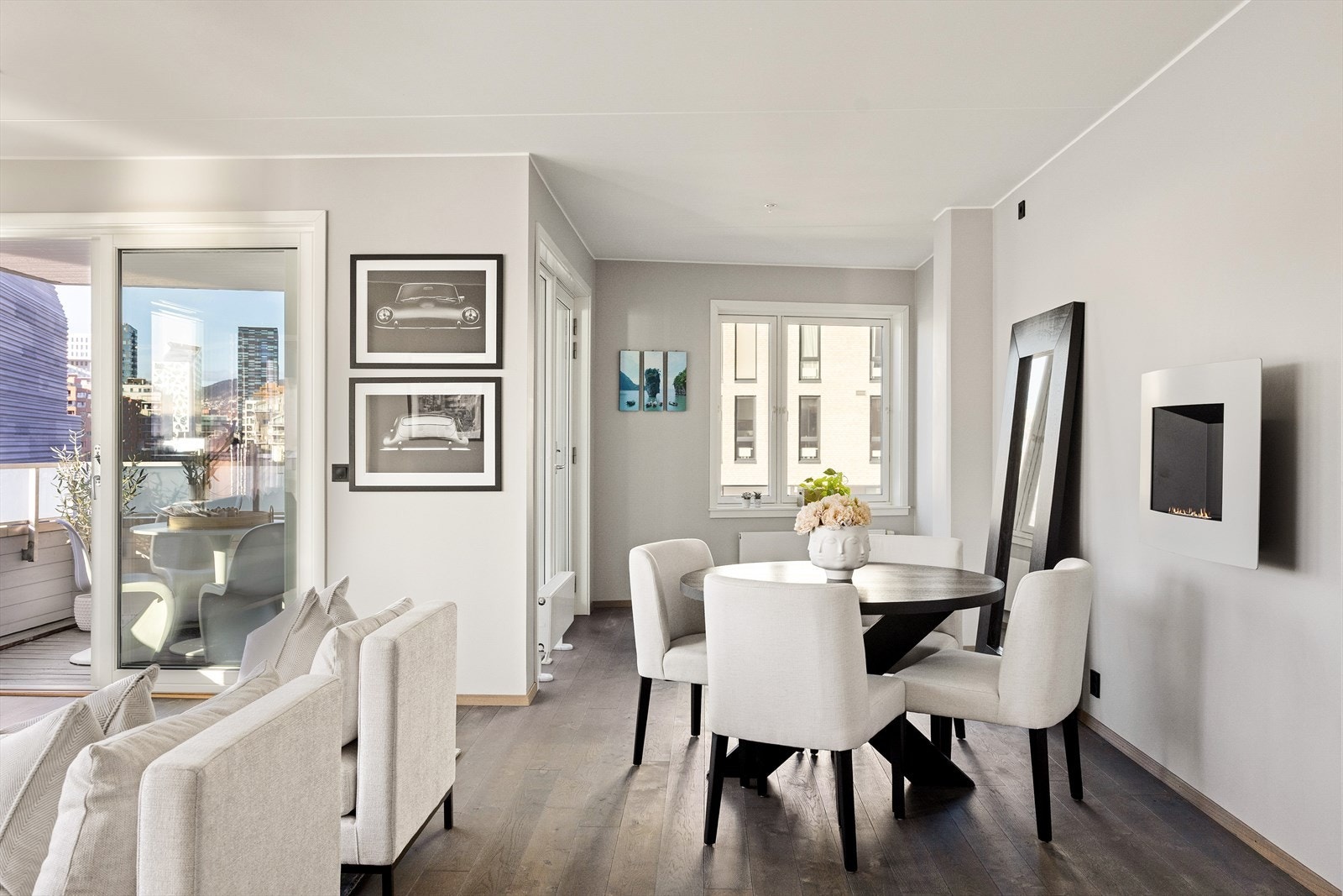 Plass til spisenbord. Galleribilde