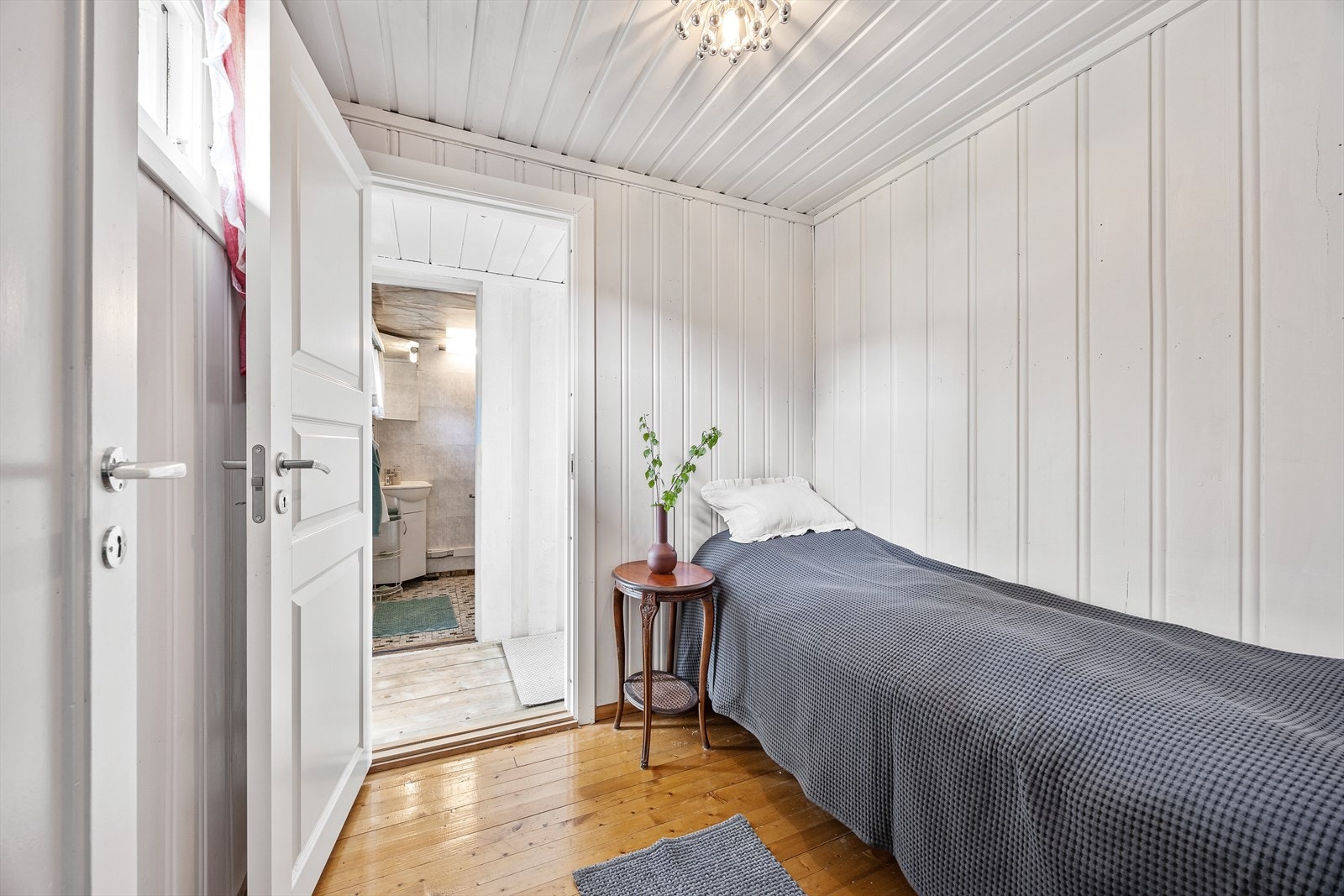 Mellomgang. Galleribilde