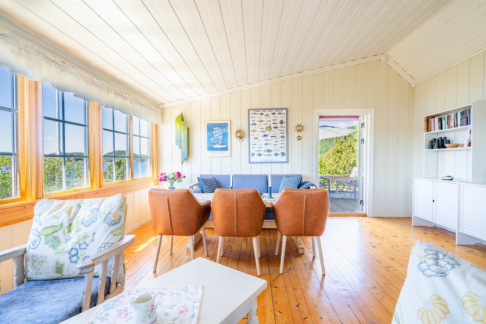 Hytta er opprinnelig fra 1931, men ble påbygd og oppgradert i 1964 og 1992. Galleribilde