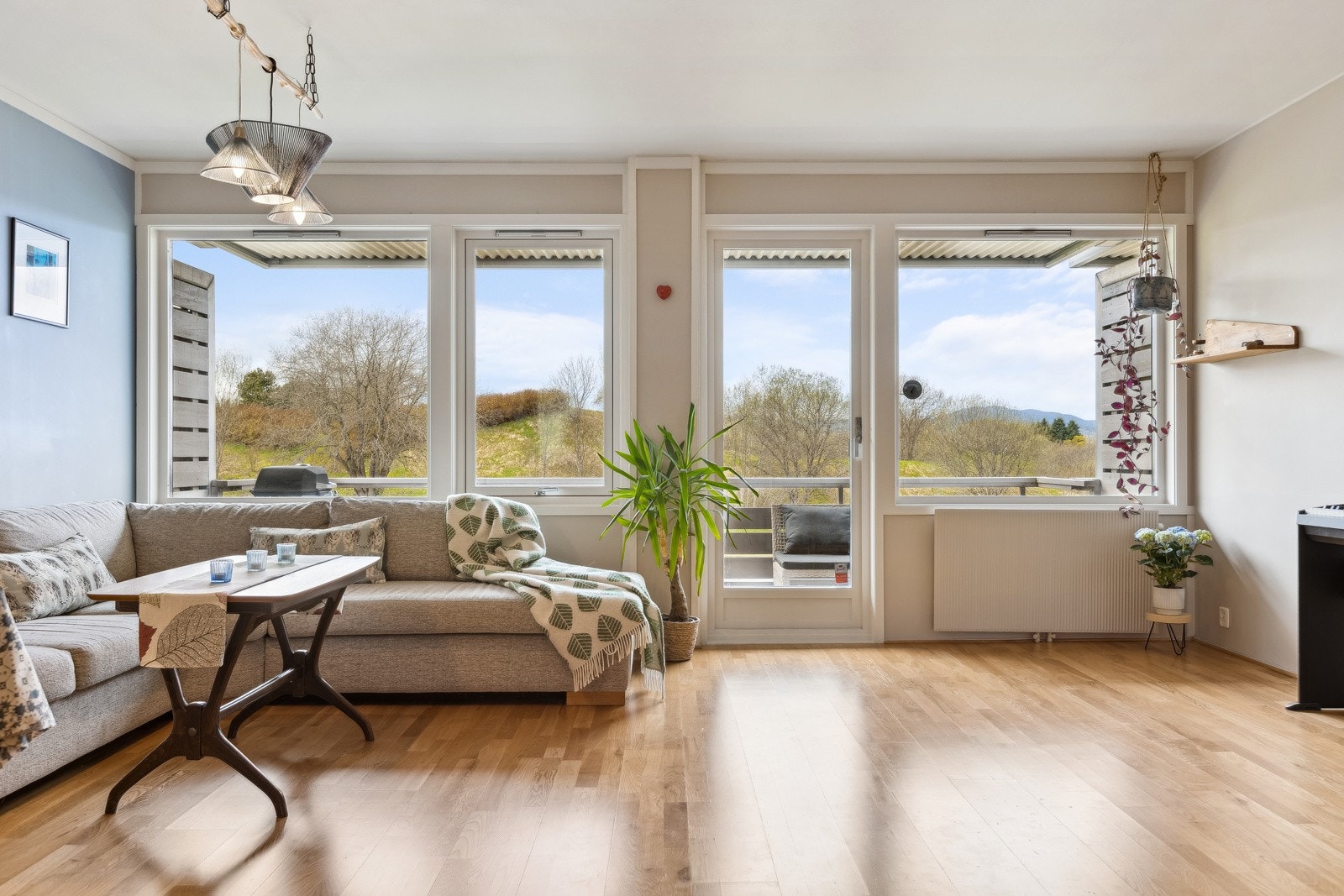 EIE eiendomsmegling ved Marit Skolmli har gleden av å presentere Blaklihøgda 8J! Galleribilde