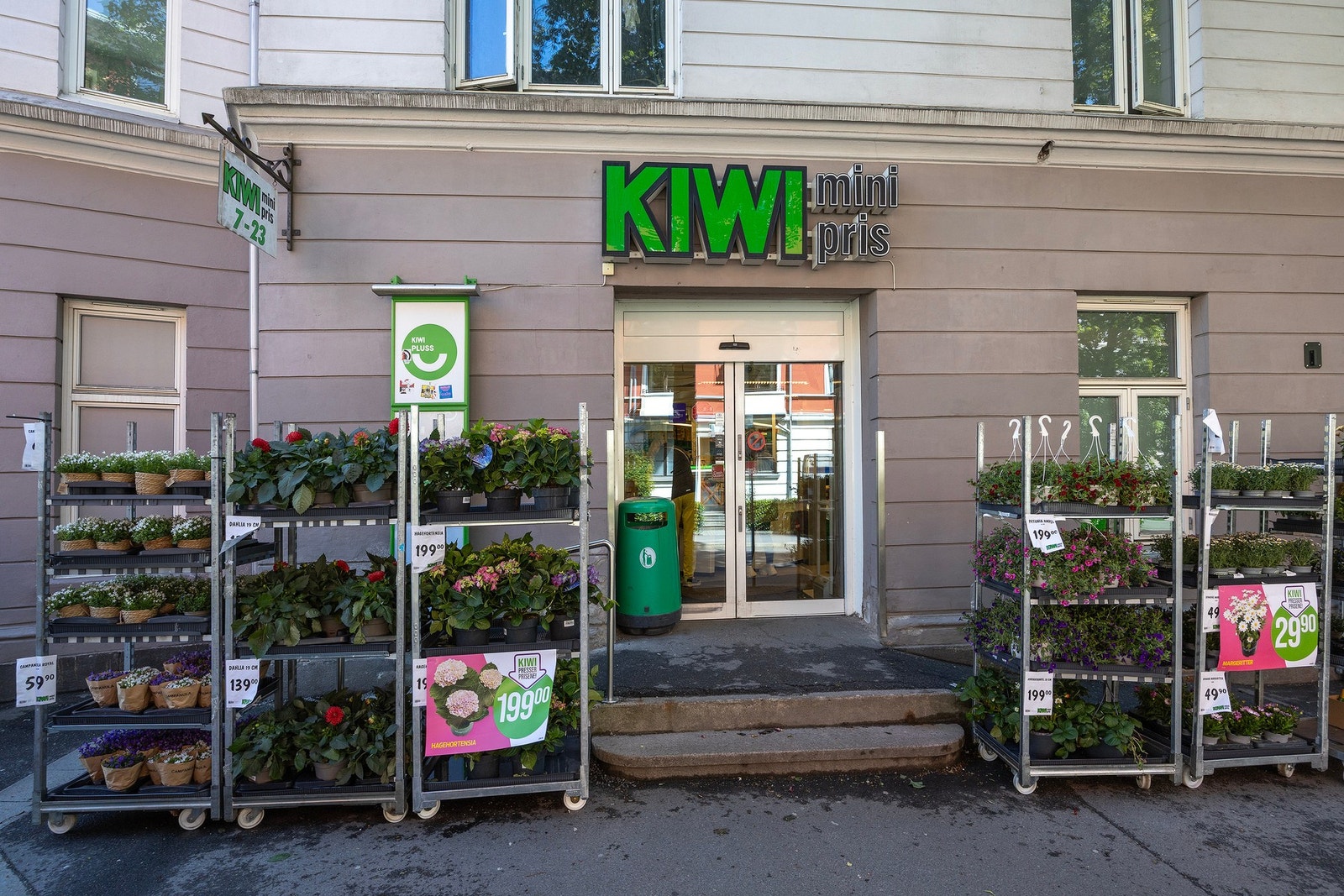 For daglige innkjøp ligger Kiwi rett rundt hjørnet. Galleribilde