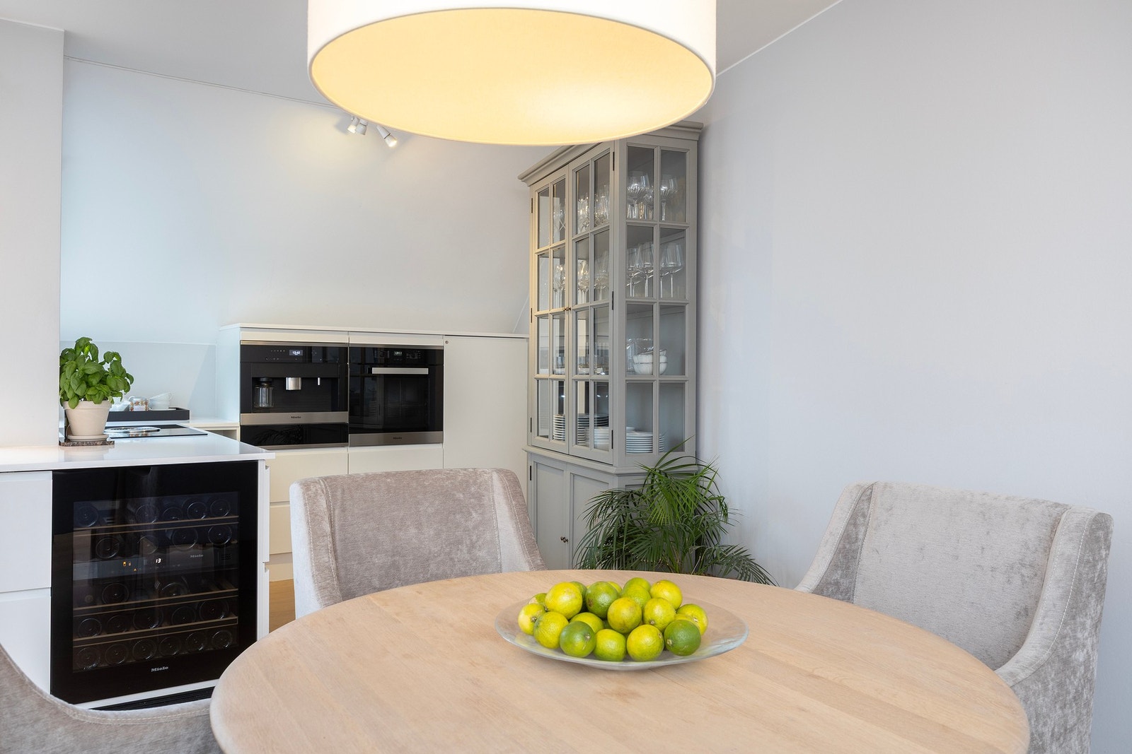 Her kan du samle venner eller familien rundt bordet. Galleribilde