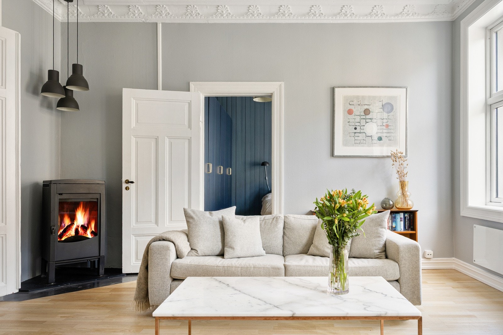 Koselig peisovn som skaper varme og stemning på kalde høst/vinterkvelder. Galleribilde