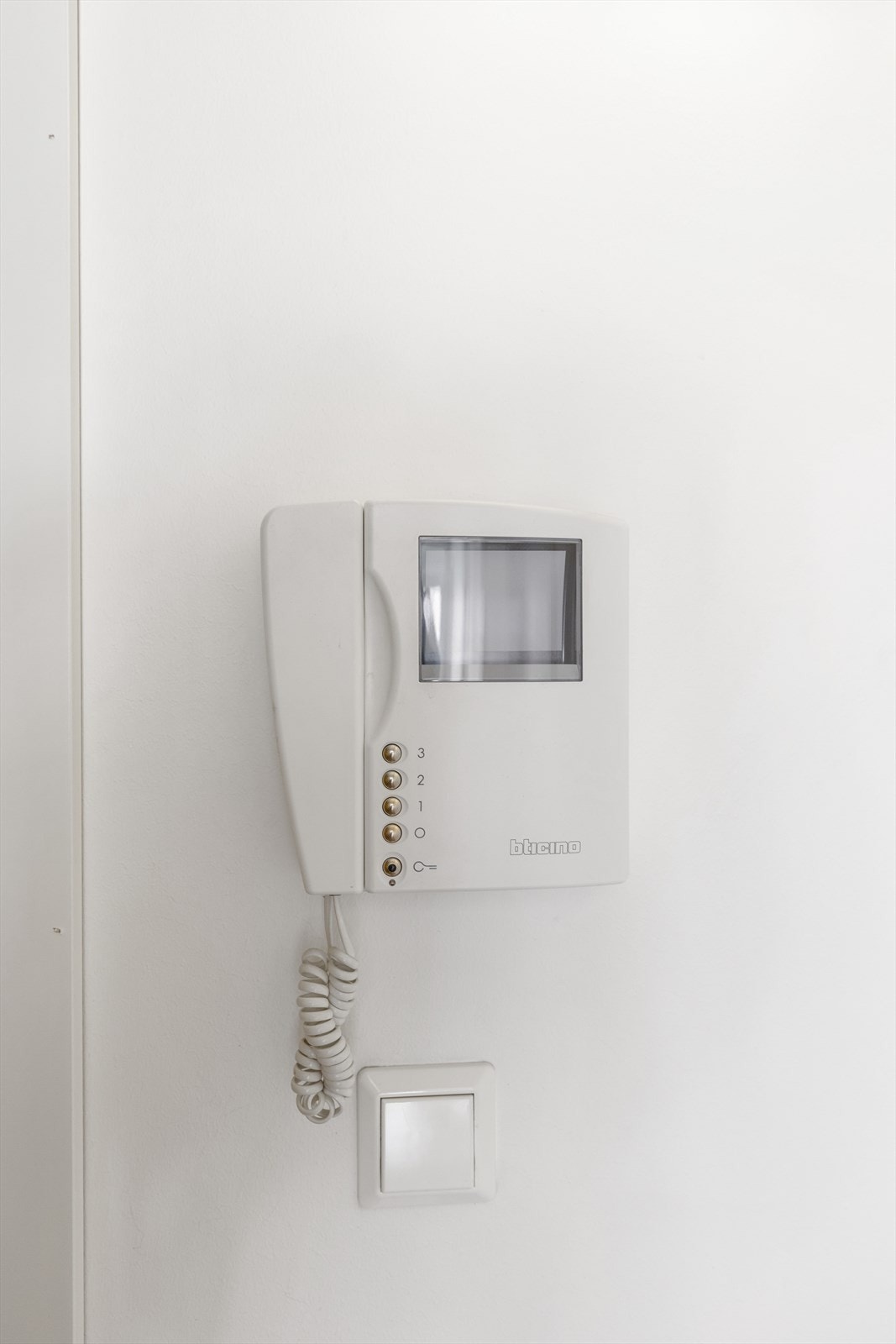Porttelefon i entrè/gang. Galleribilde