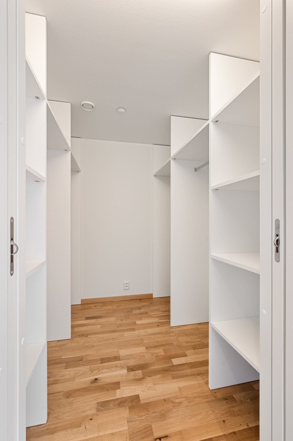 Ved siden av soverom nr 3 er det walk-in garderobe Galleribilde