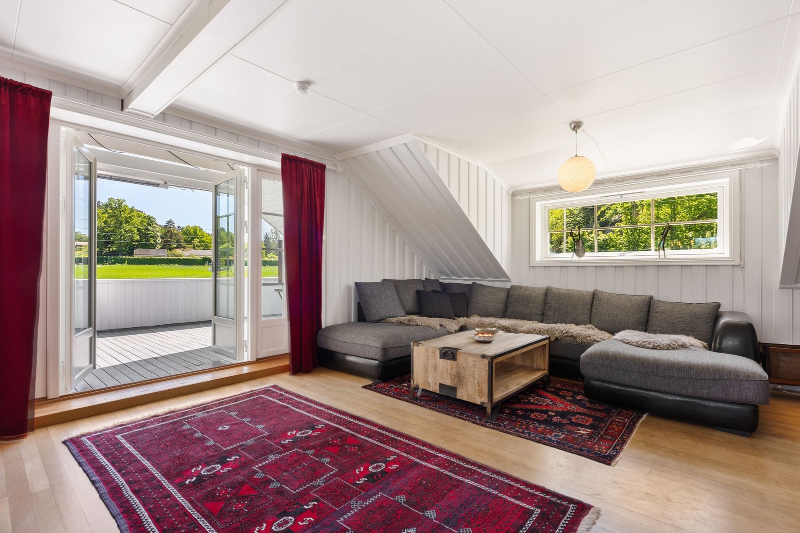 Sofagruppe i stuen. Galleribilde