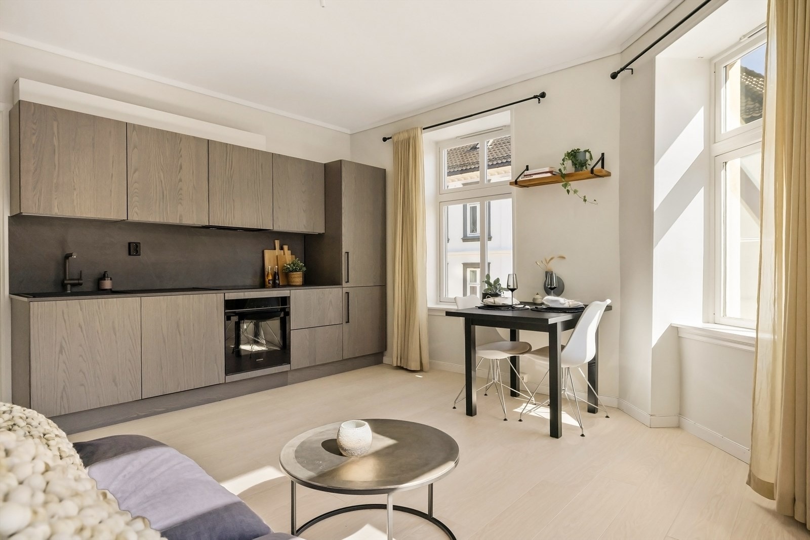 Velkommen til en rålekker 2-roms eierleilighet med super beliggenhet på Høyden i Bergen sentrum. Galleribilde