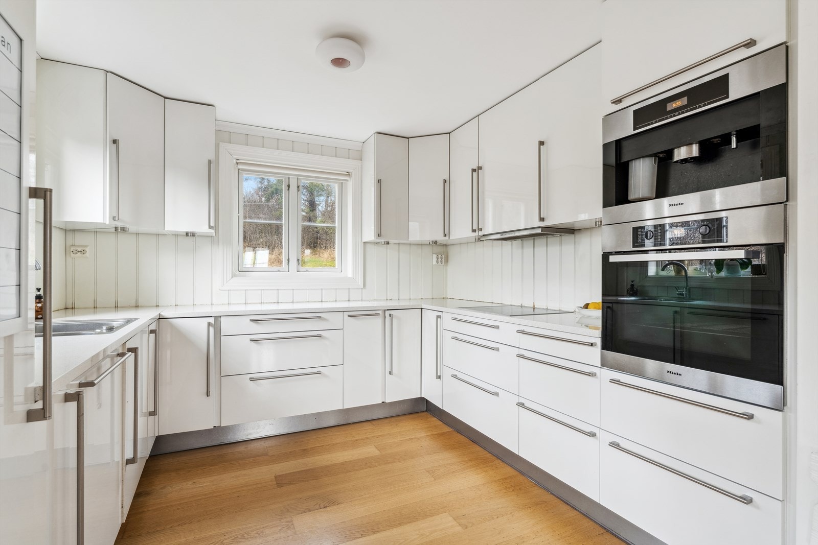 Integrerte hvitevarer medfølge salget sammen med en deilig kaffemaskin Galleribilde