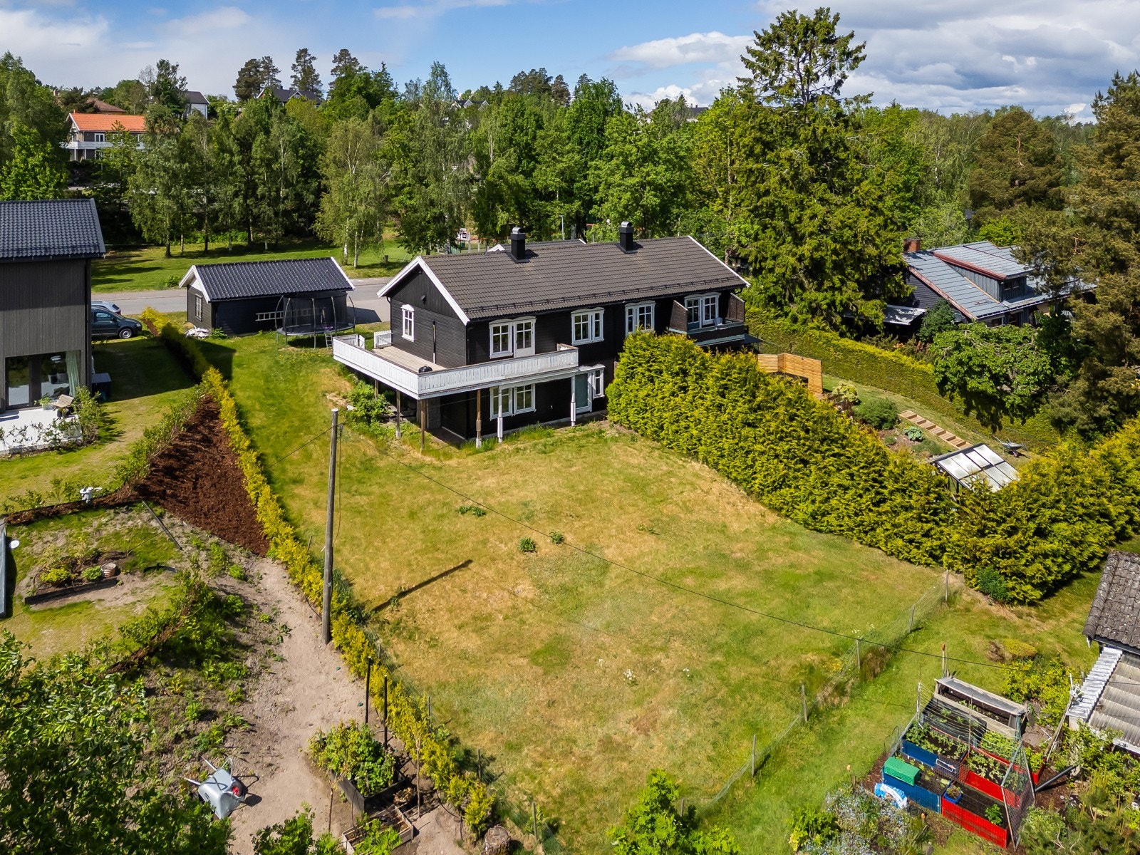 Velkommen til denne svært barnevennlige eiendommen! Galleribilde