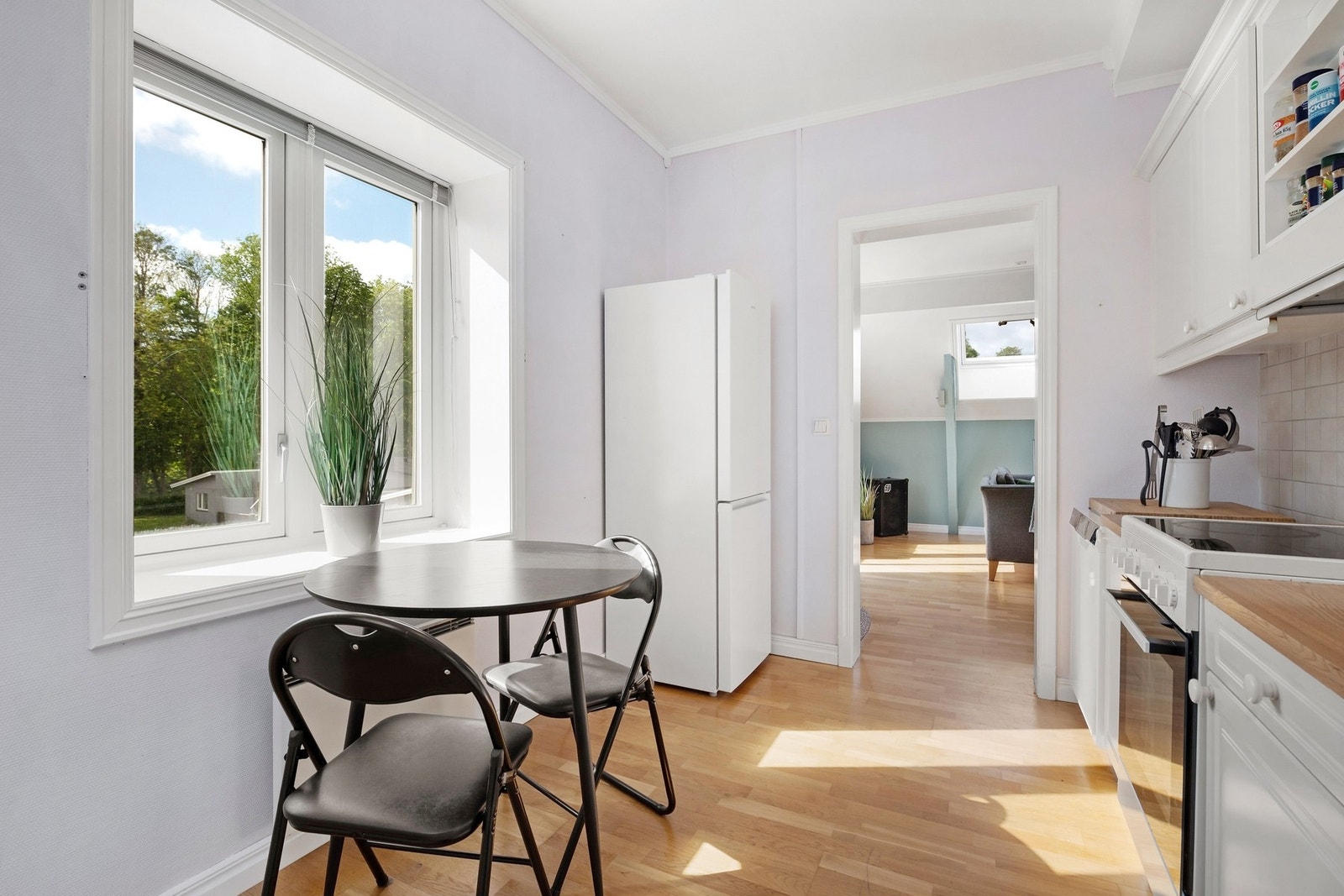 Kun integrerte hvitevarer medfølger i overdragelsen Galleribilde