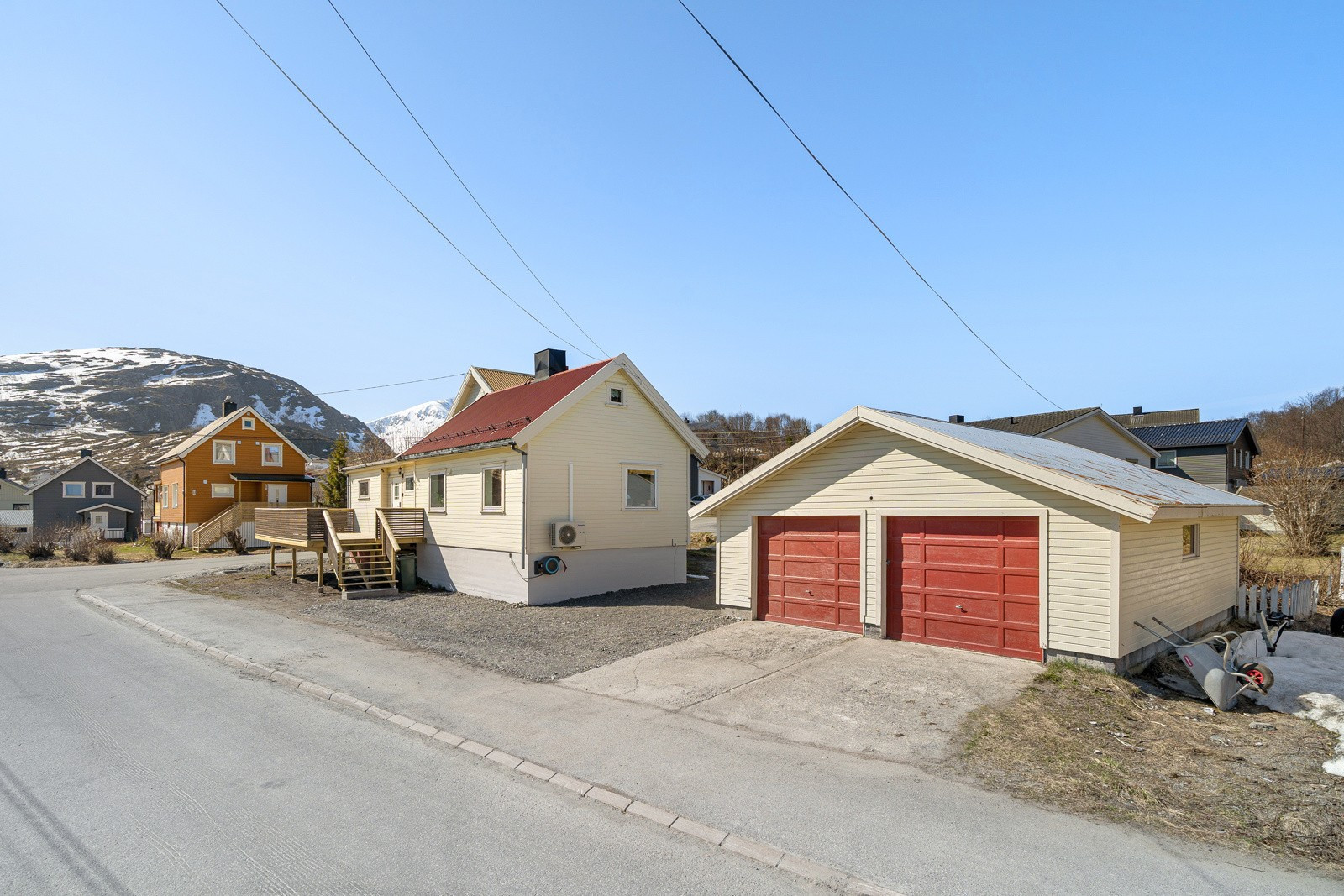 Boligen har hjørnetomt på Verftsveien