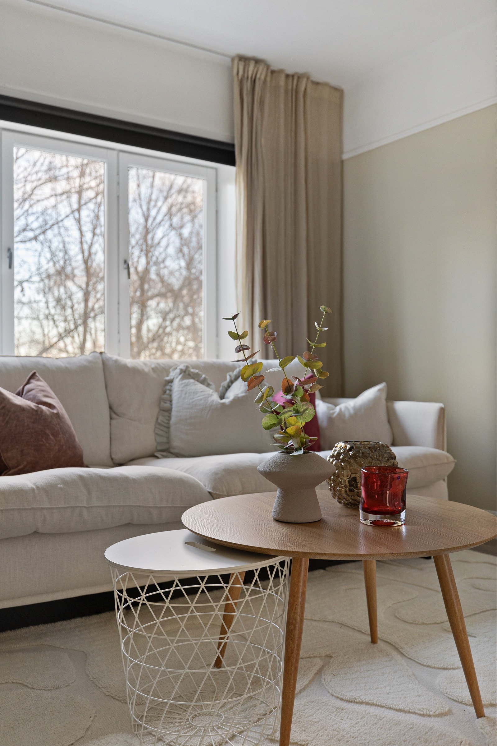 Høy og fri beliggenhet uten direkte innsyn. Galleribilde