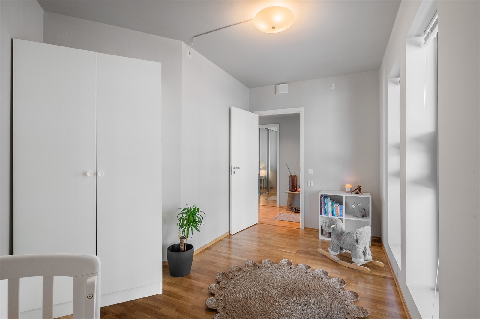 - Leiligheten har balansert ventilasjon med varmegjenvinning som søger for bedre luftkvalitet, innemiljø og energieffektivitet - Galleribilde