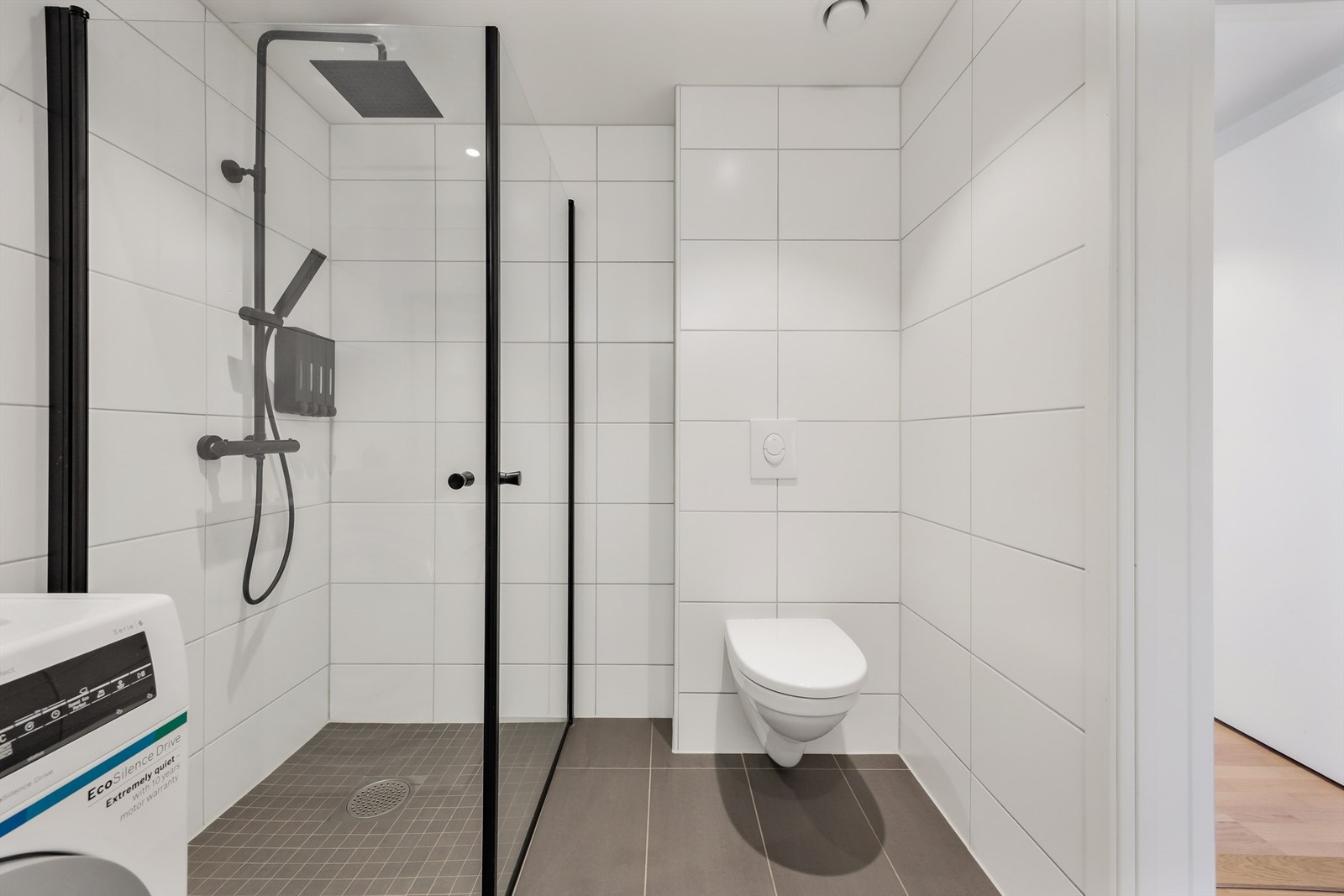 Badet har varmekabler i gulvet. Galleribilde