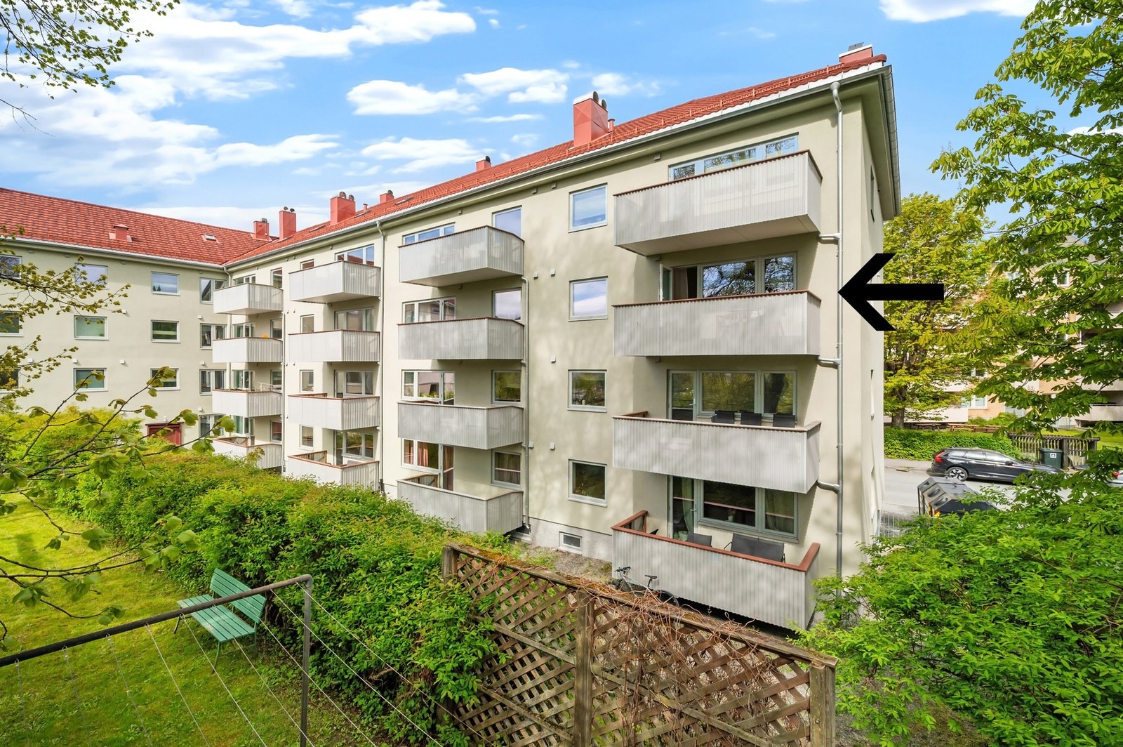 Felleskostnadene inneholder følgende: Lån/renter, Lån leiligheter, diverse felleskostnader, Kabel-TV. Galleribilde