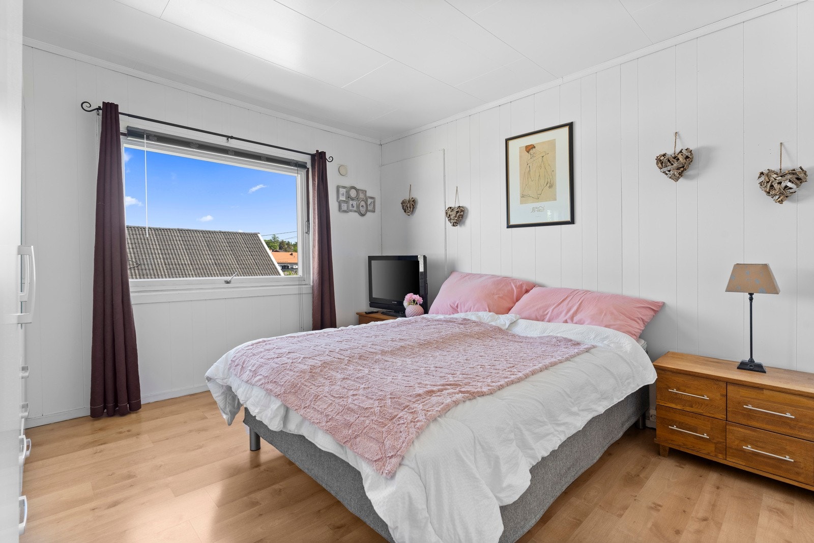 To soverom i annen Galleribilde