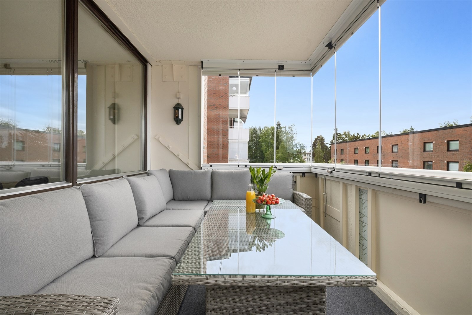 God plass til utemøblement og grill. Galleribilde