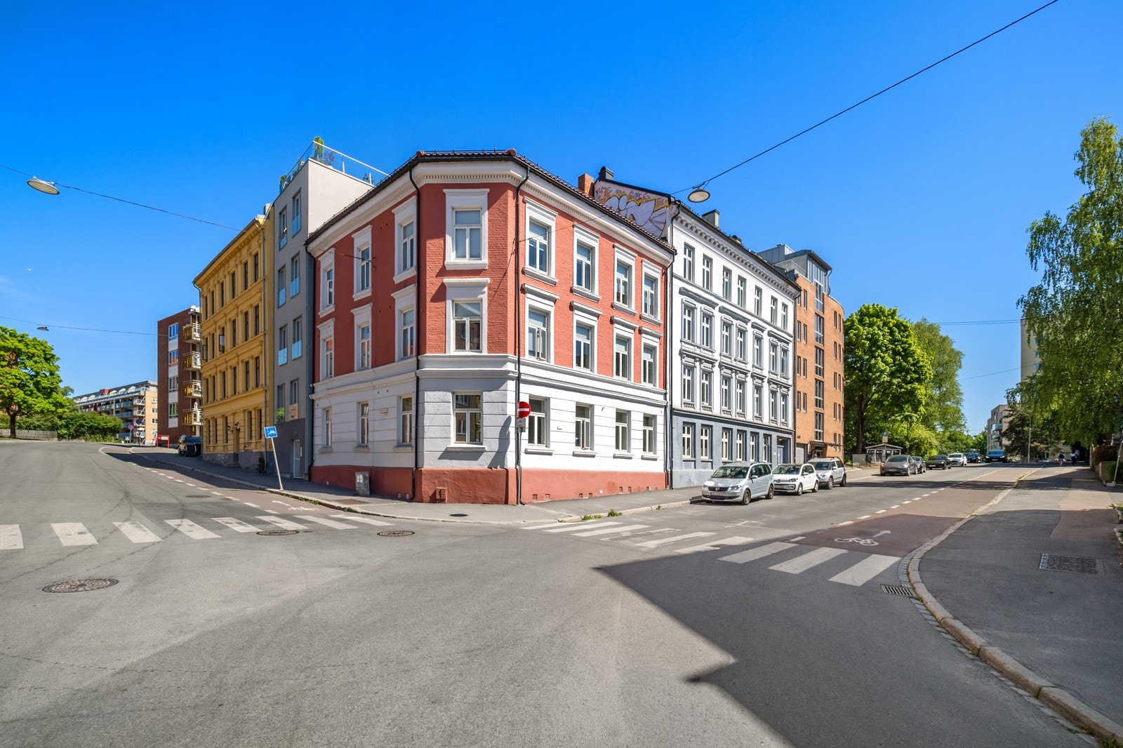 Leiligheten ligger sentralt på Bjølsen, i kort gangavstand fra Akerselva, parkområder og godt kollektivtilbud. Galleribilde