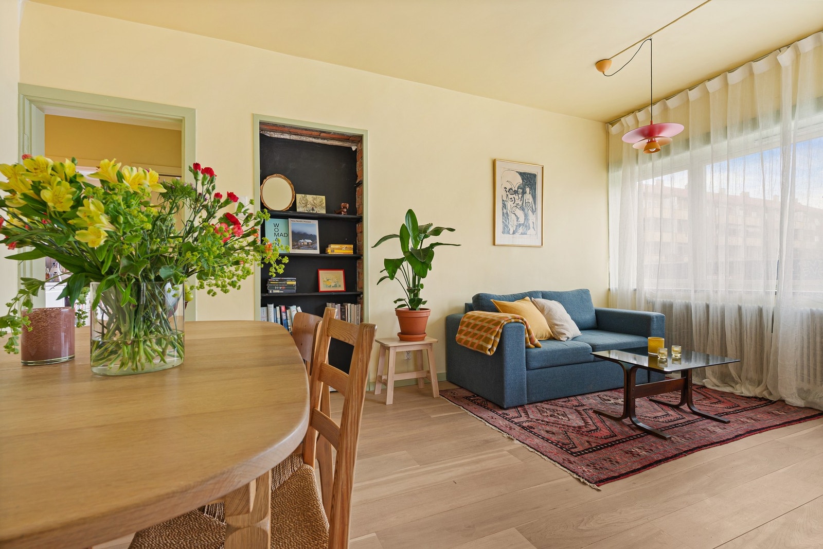 Parketten i leiligheten er nyslipt i 2025. Galleribilde