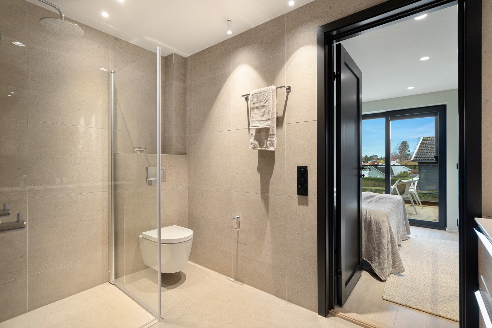 Bad tilhørende hovedsoverom Galleribilde