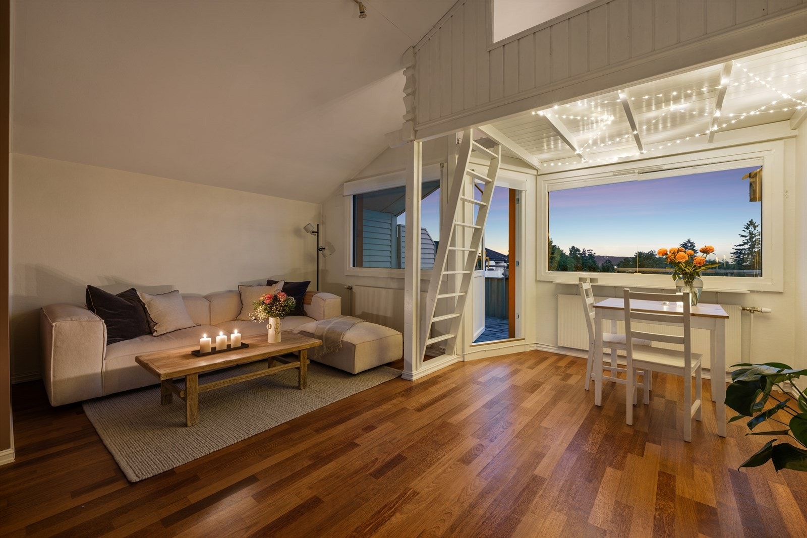 Kveldsstemning i boligen Galleribilde