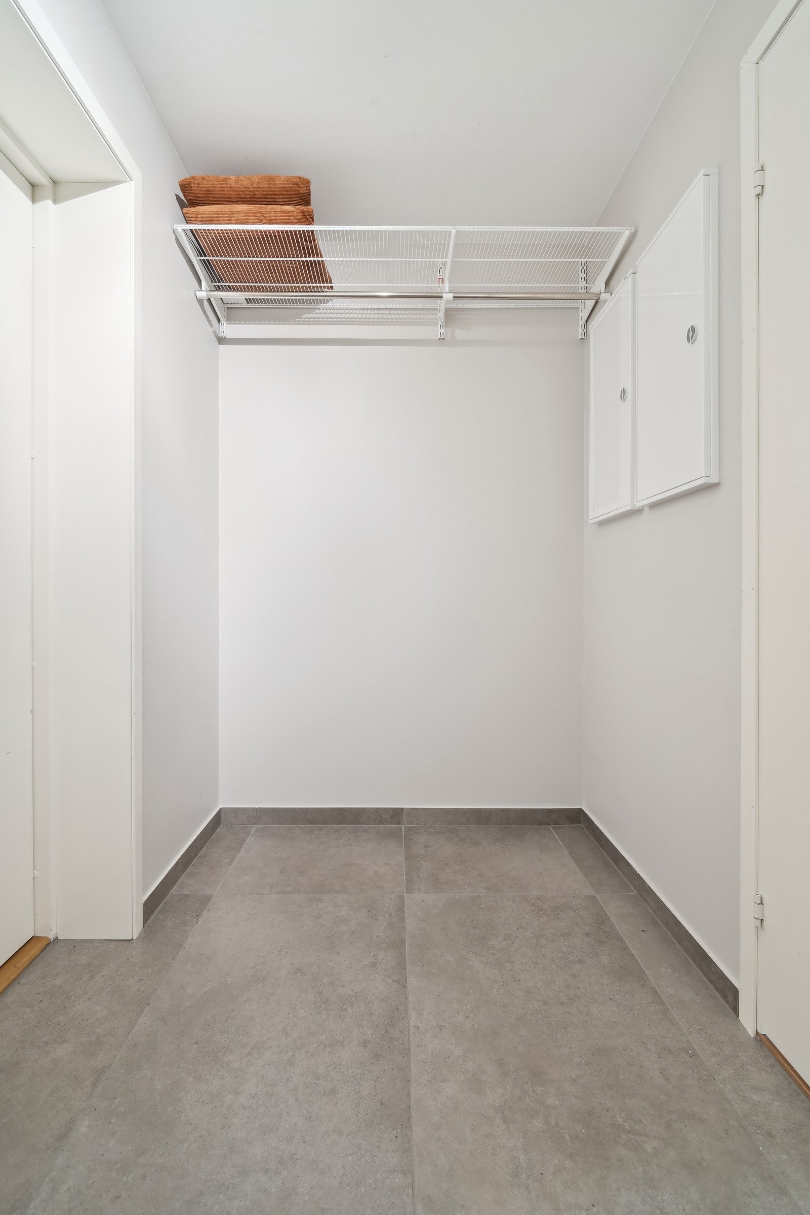 På vaskerommet er det god plass til lagringsløsninger og skittentøyssortering. Galleribilde