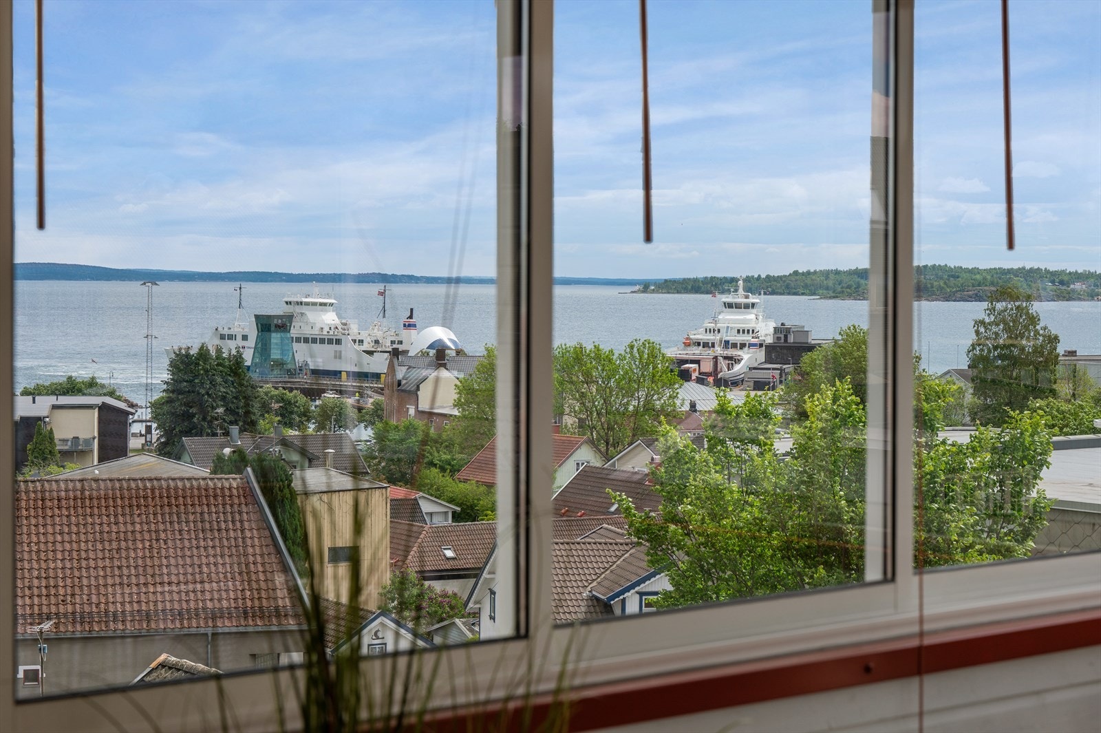 Fjordutsikt fra takterrassen. Galleribilde