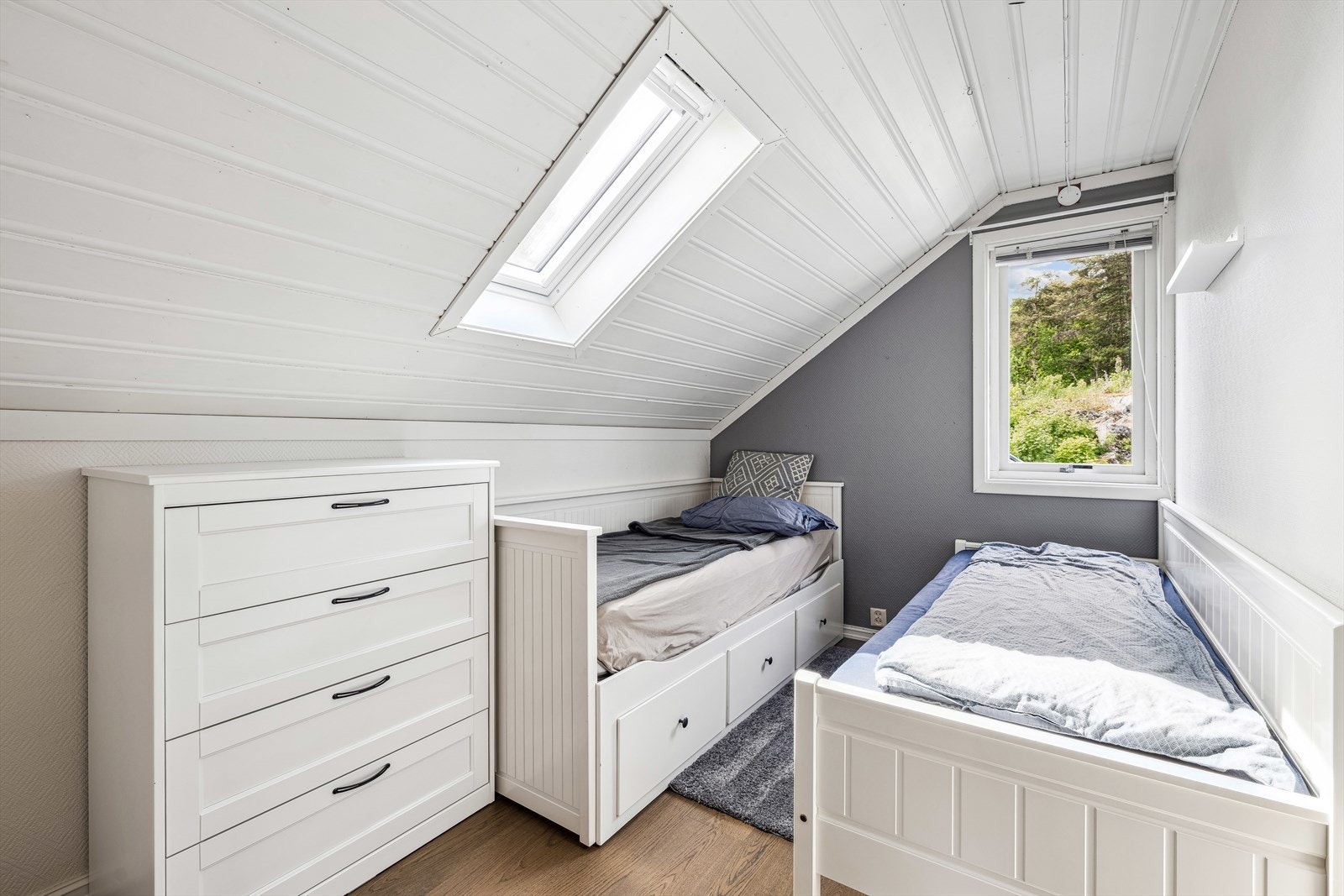Soverom oppe Galleribilde
