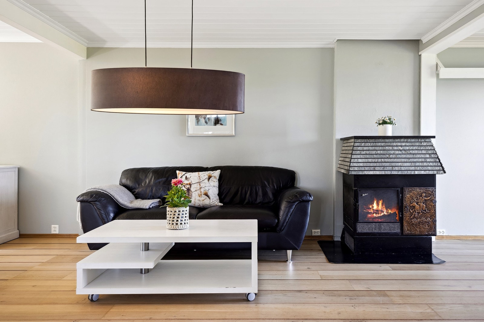 Overflatene er holdt i nøytrale farger som gir deg frihet til å sette ditt personlige preg med møbler og dekorasjoner Galleribilde