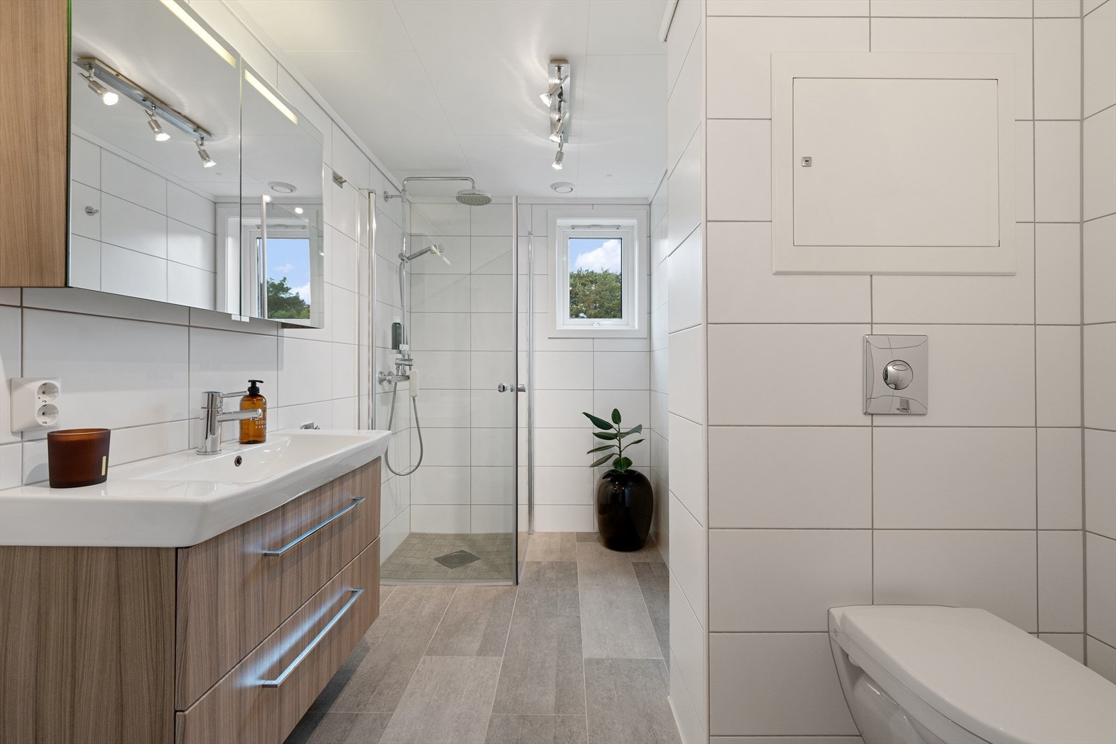 Badet ble totalrenovert i 2014 og fremstår som pent og tiltalende. Galleribilde