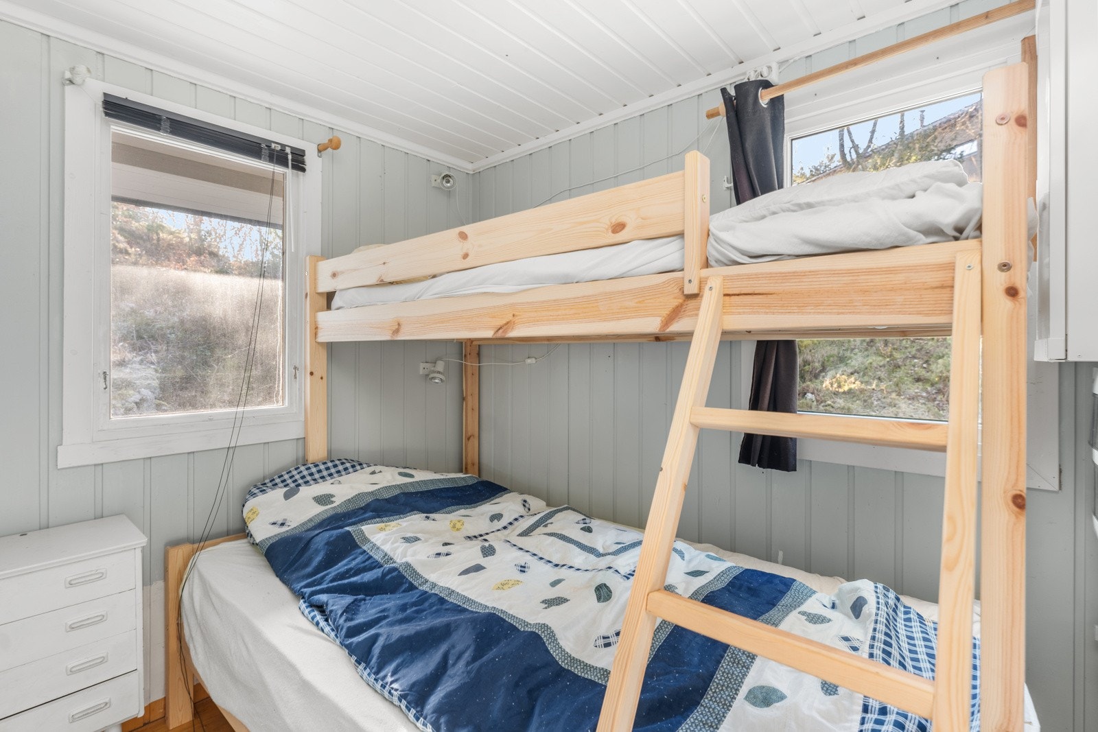 Soverom II med køyeseng med underkøye med 120 cm bredde. Galleribilde