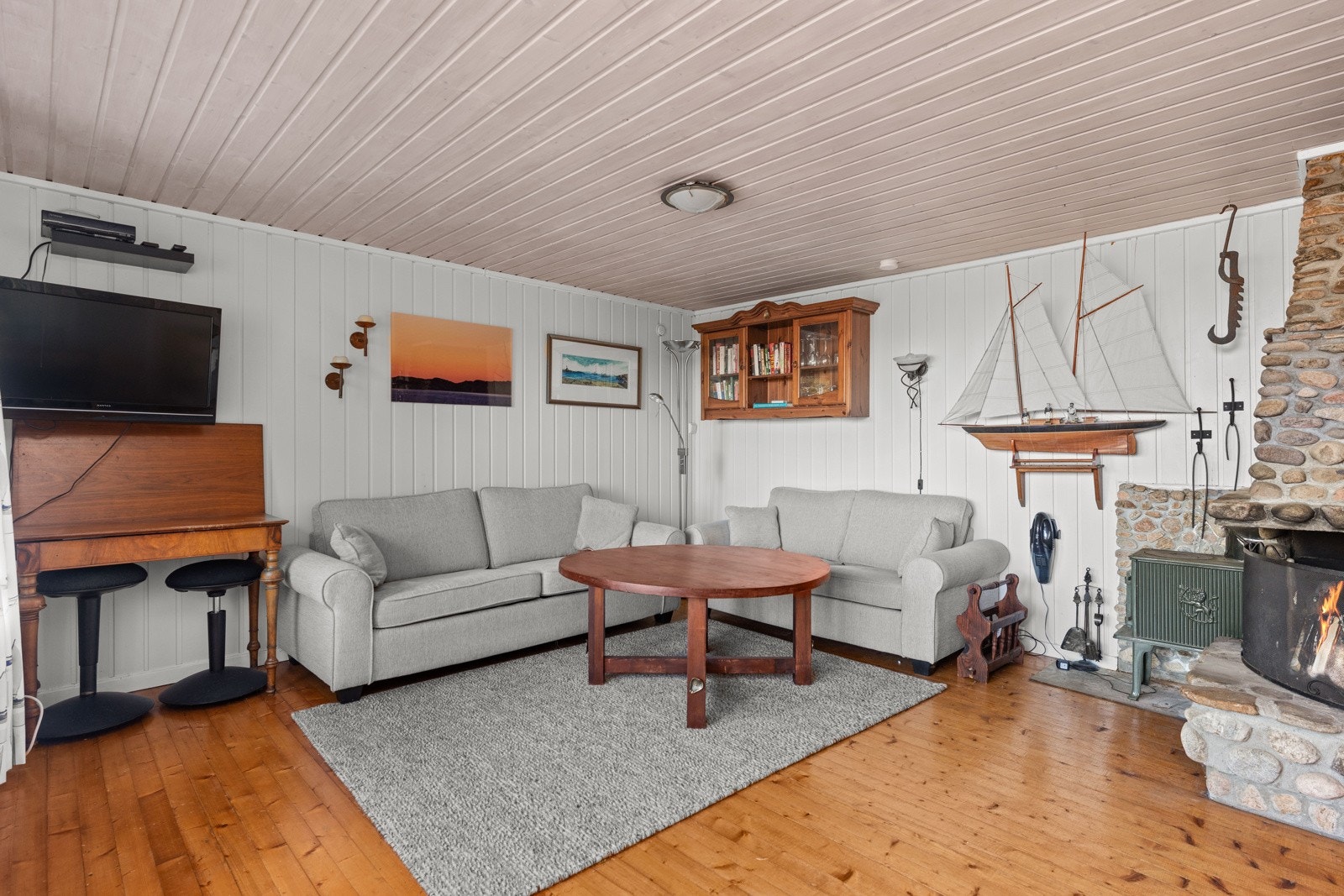 I stuen er det plass til sittegruppe og annen type møblering. Galleribilde