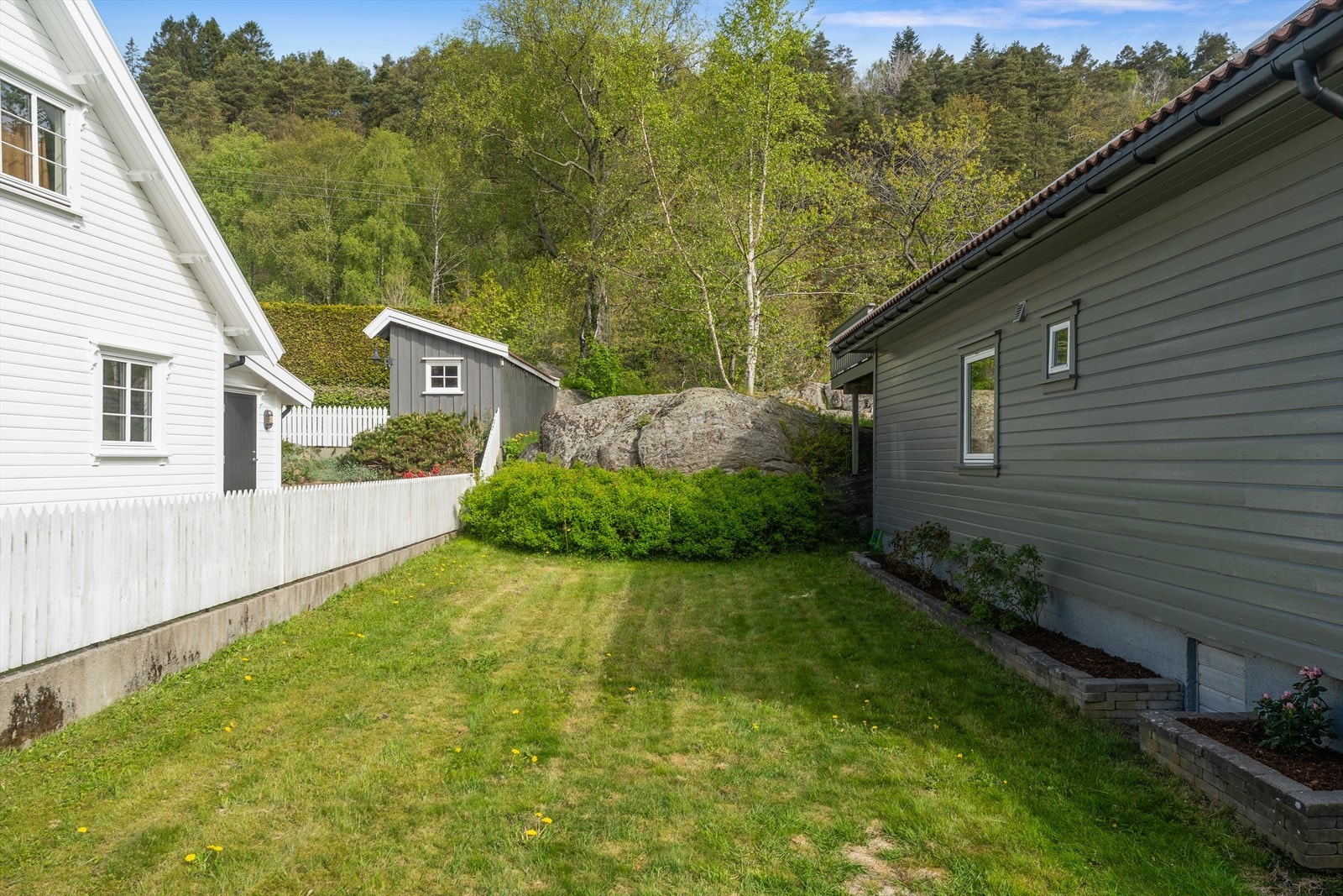 Denne delen tilhører også seksjonen som selges. Galleribilde