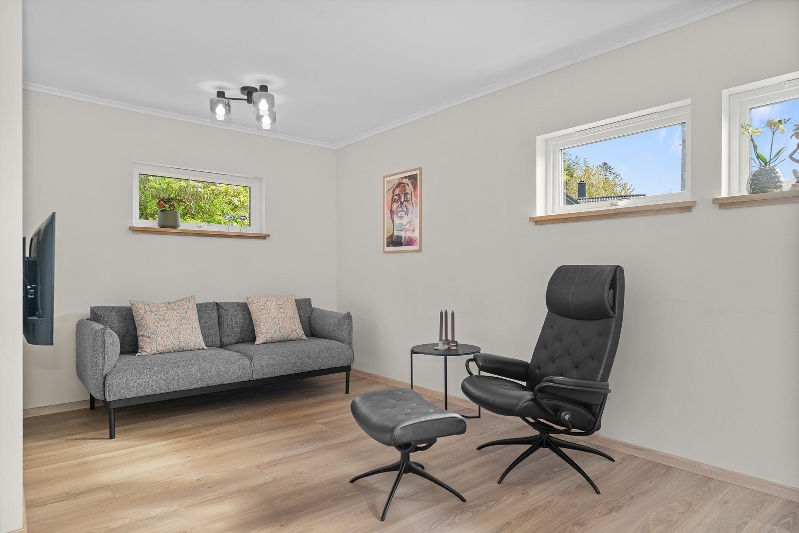 Denne delen var tidligere soverom, nå omgjort til del av stuen Galleribilde