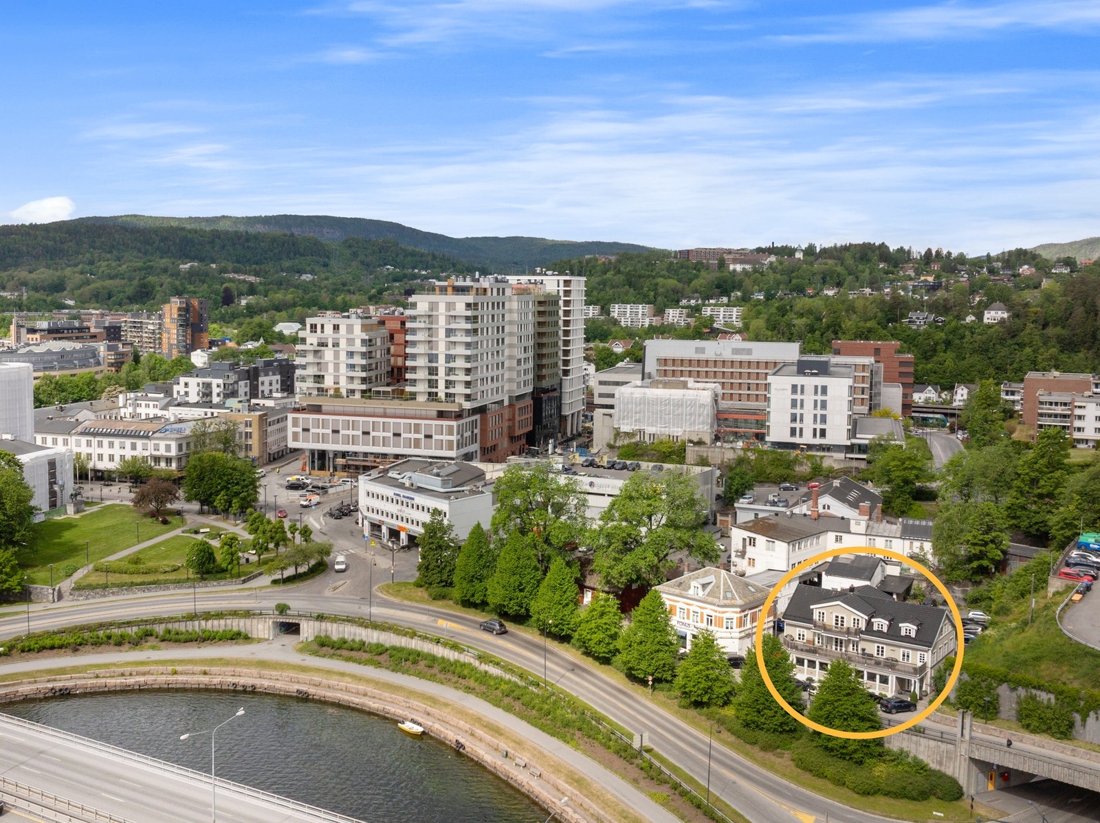 Meget sentral beliggenhet i Sandvika sentrum - med nærhet til "alt" Galleribilde