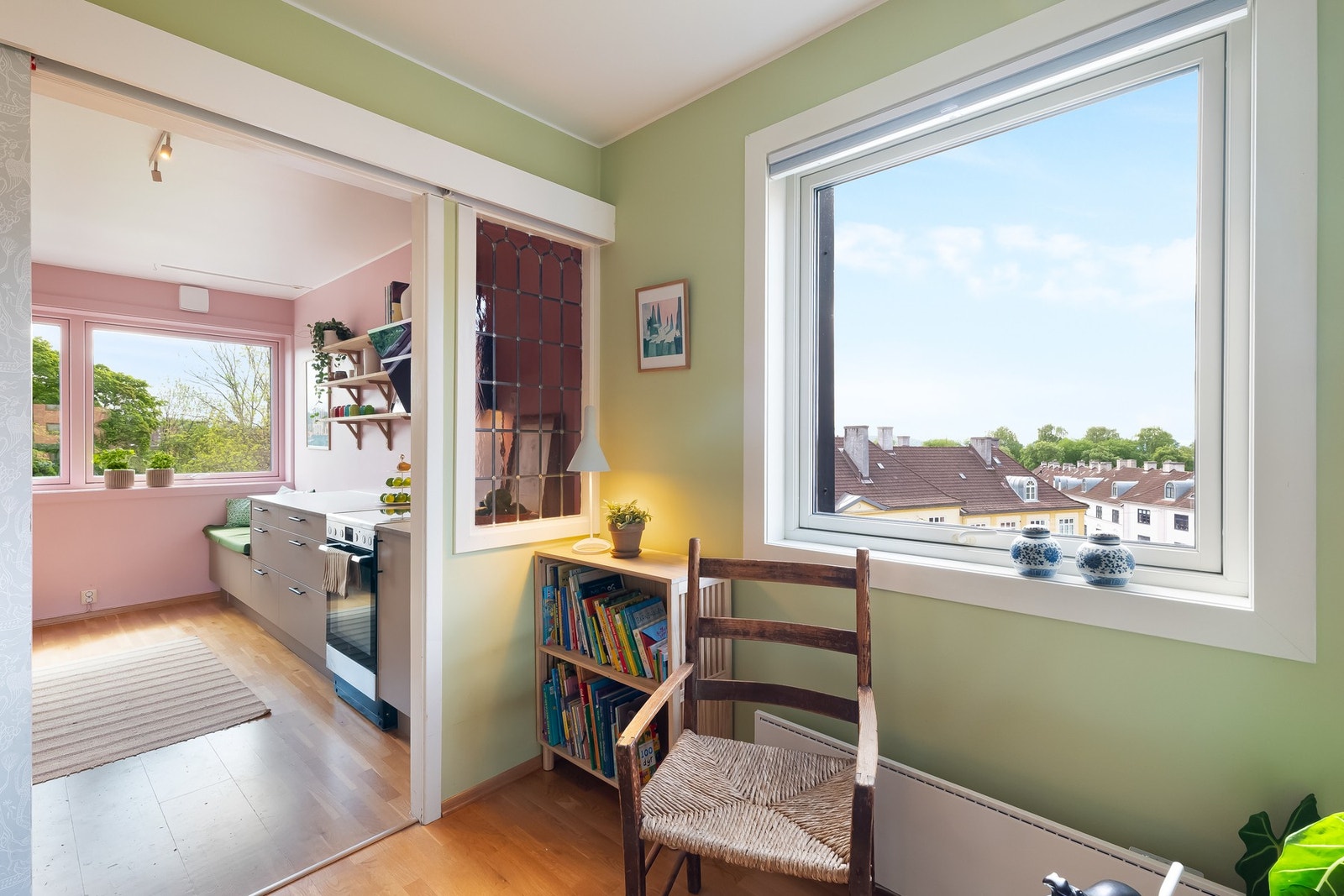 Fra dette vinduet kan man også nyte den flotte utsikten! Galleribilde